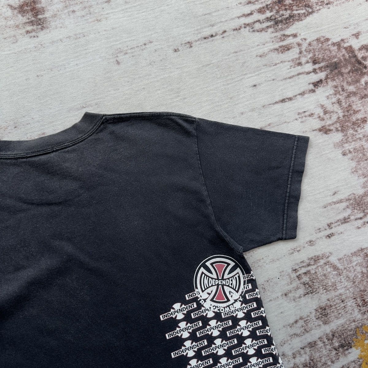 Italia Independent VINTAGE Y2K INDEPENDENT SKATE LOGO ALL OVER PRINT TEE Size US M / EU 48-50 / 2 - 11 Thumbnail