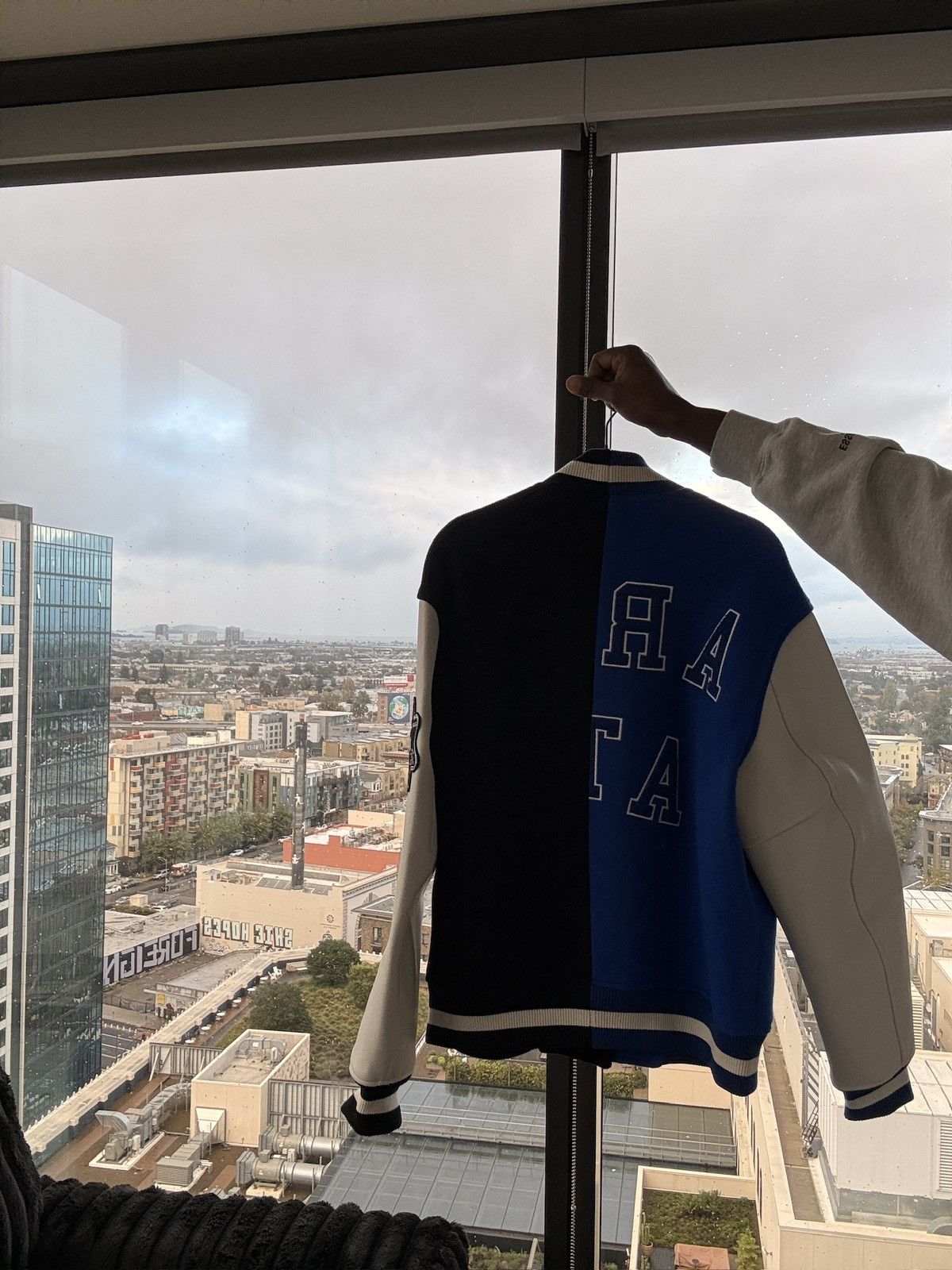 Axel Arigato Axel Arigato Offense Varsity Jacket Size US L / EU 52-54 / 3 - 14 Thumbnail