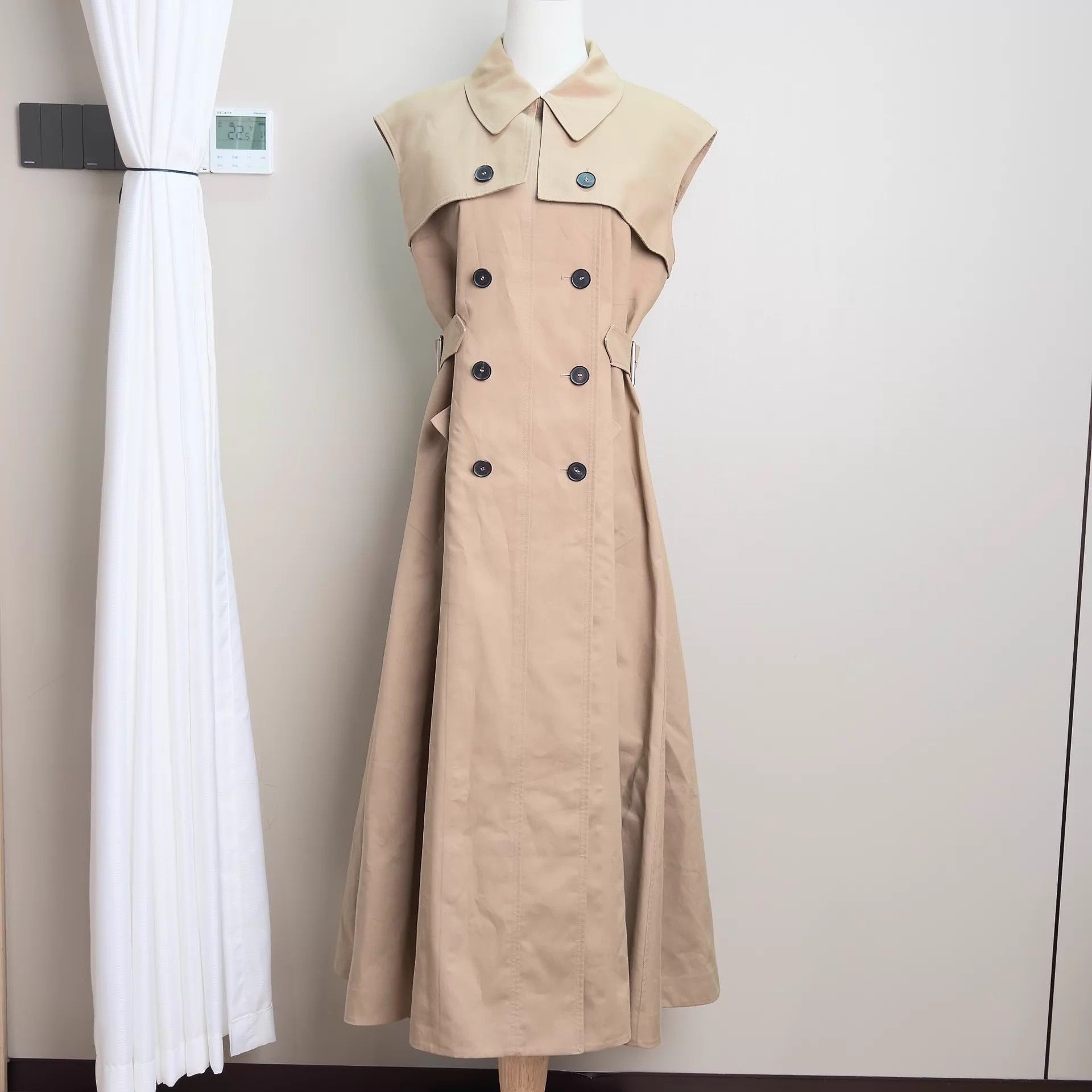 Dior DIOR Sleeveless Trench Coat 38 Size S / US 4 / IT 40 - 1 Thumbnail