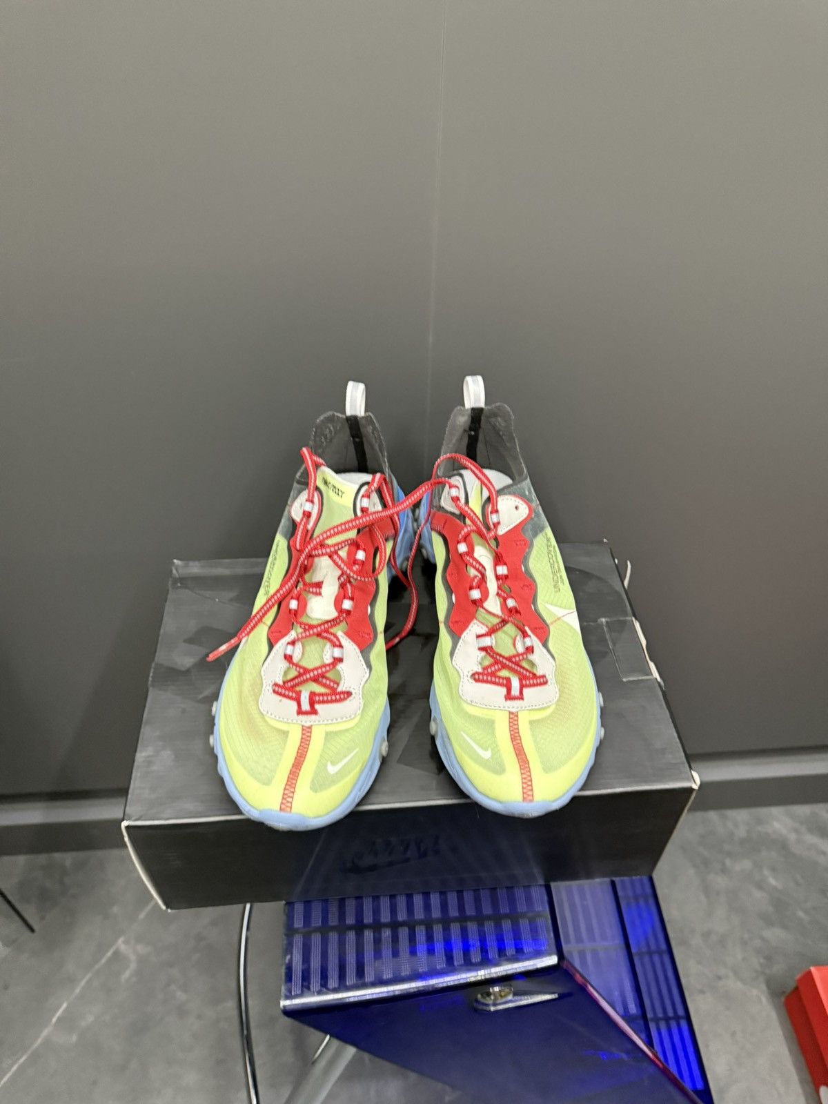 Nike × Undercover Nike React Element 87 Undercover Volt BQ2718-700 Size 9.5 Size US 9.5 / EU 42-43 - 2 Thumbnail