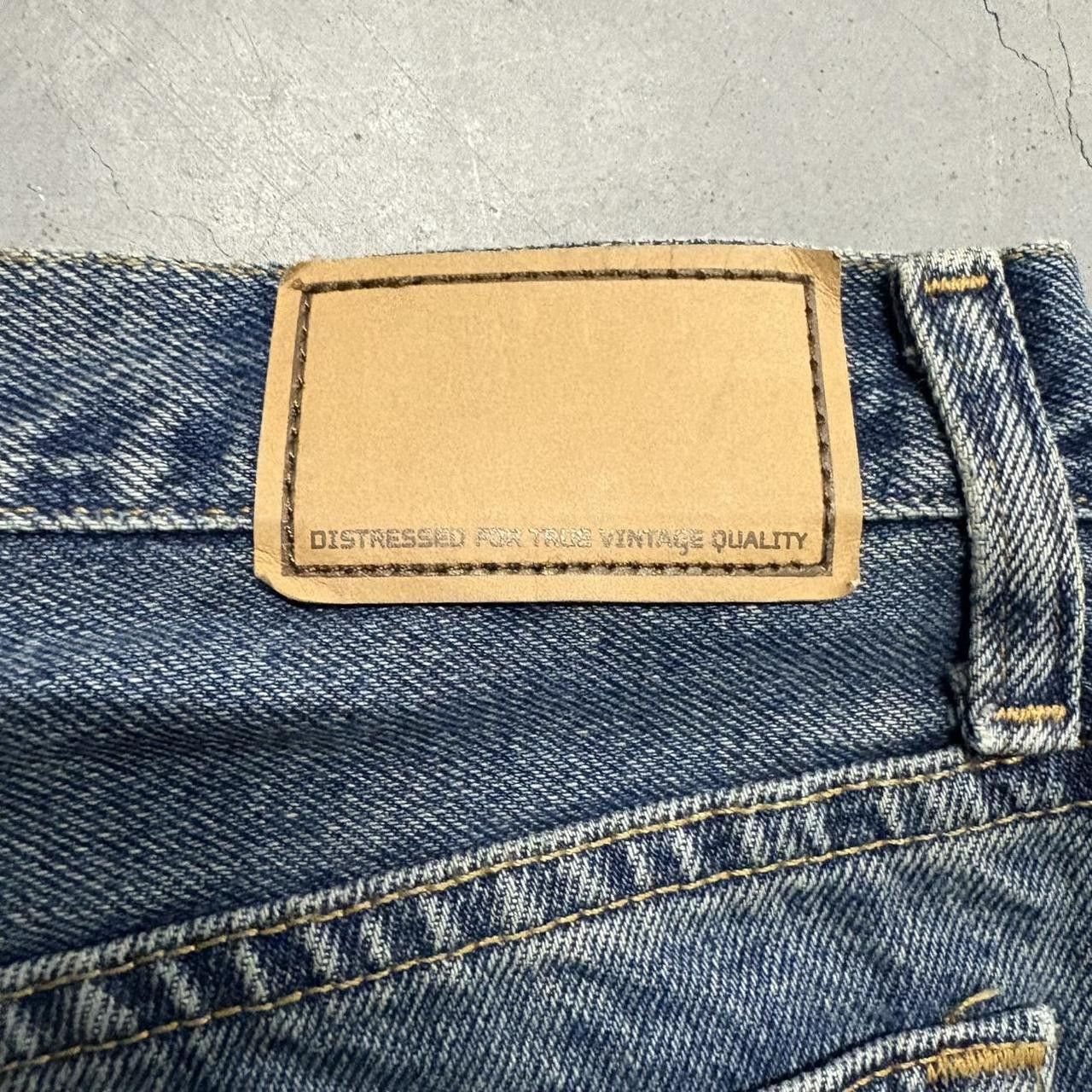 Vintage CRAZY Vintage Y2K/2000s Baggy Dark Blue Wash Skater Style Streetwear Denim Jeans! Size US 36 / EU 52 - 8 Thumbnail