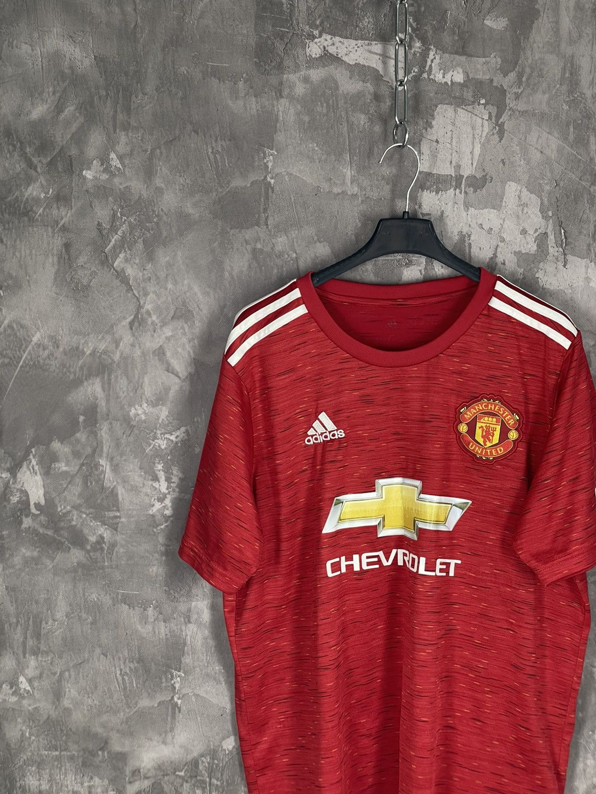 Other Manchester United Adidas Jersey 2020 Home jersey size L Size US L / EU 52-54 / 3 - 3 Thumbnail