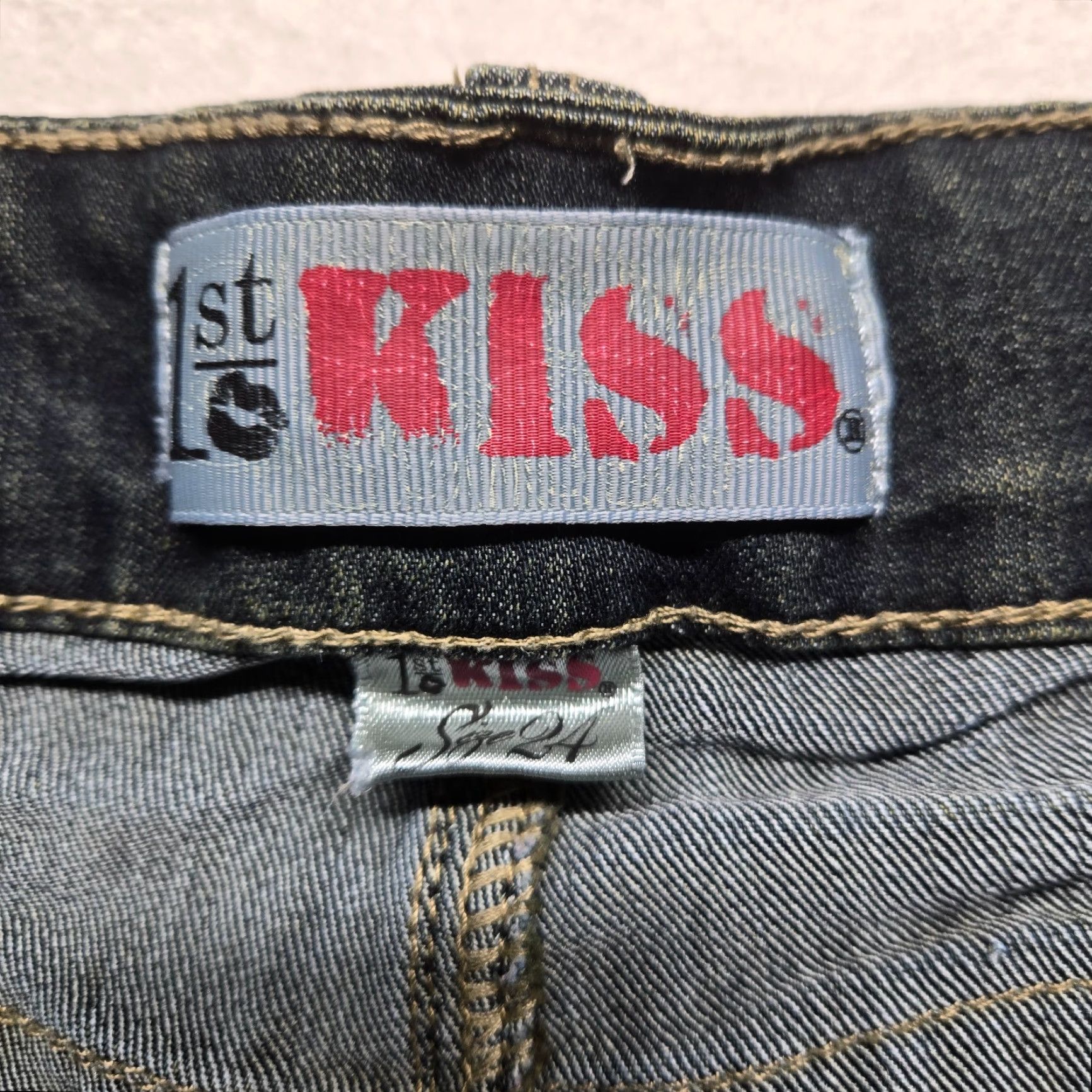 Denime 1st Kiss Denim Shorts Womens Size 24 High Rise Button Closure Blue Pant? Size 42" / US 20 - 2 Thumbnail