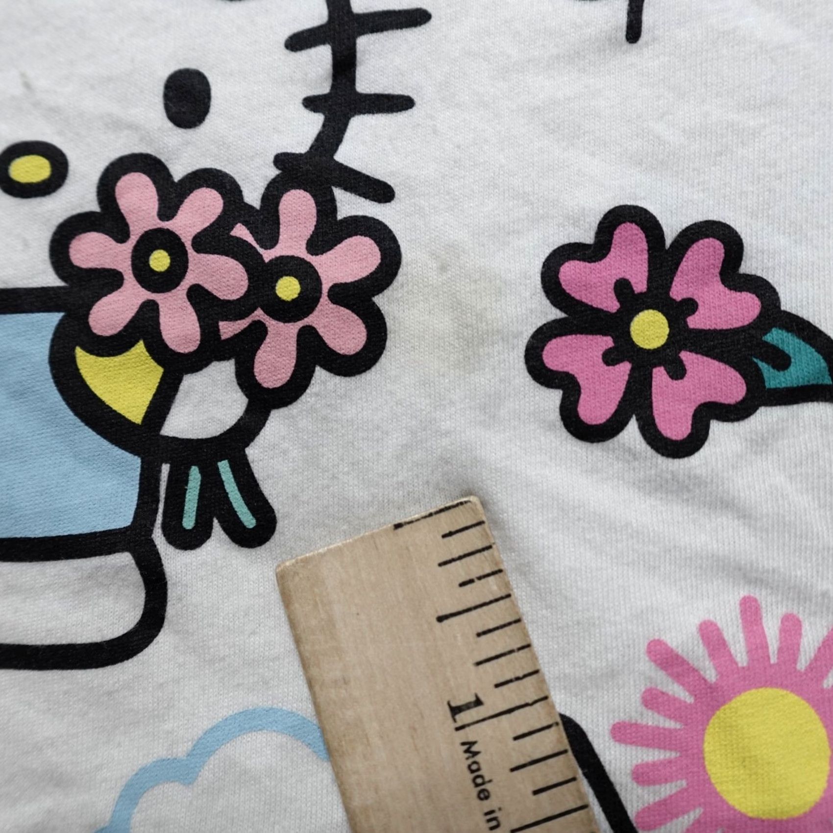 Vintage Sanrio Hello Kitty T-Shirt Womens 2X White Crew Neck Ringer Cotton Blend Jersey Short Sleeve Pullover Plus Size Ladies Size XXL / US 16-18 / IT 52-54 - 2 Thumbnail