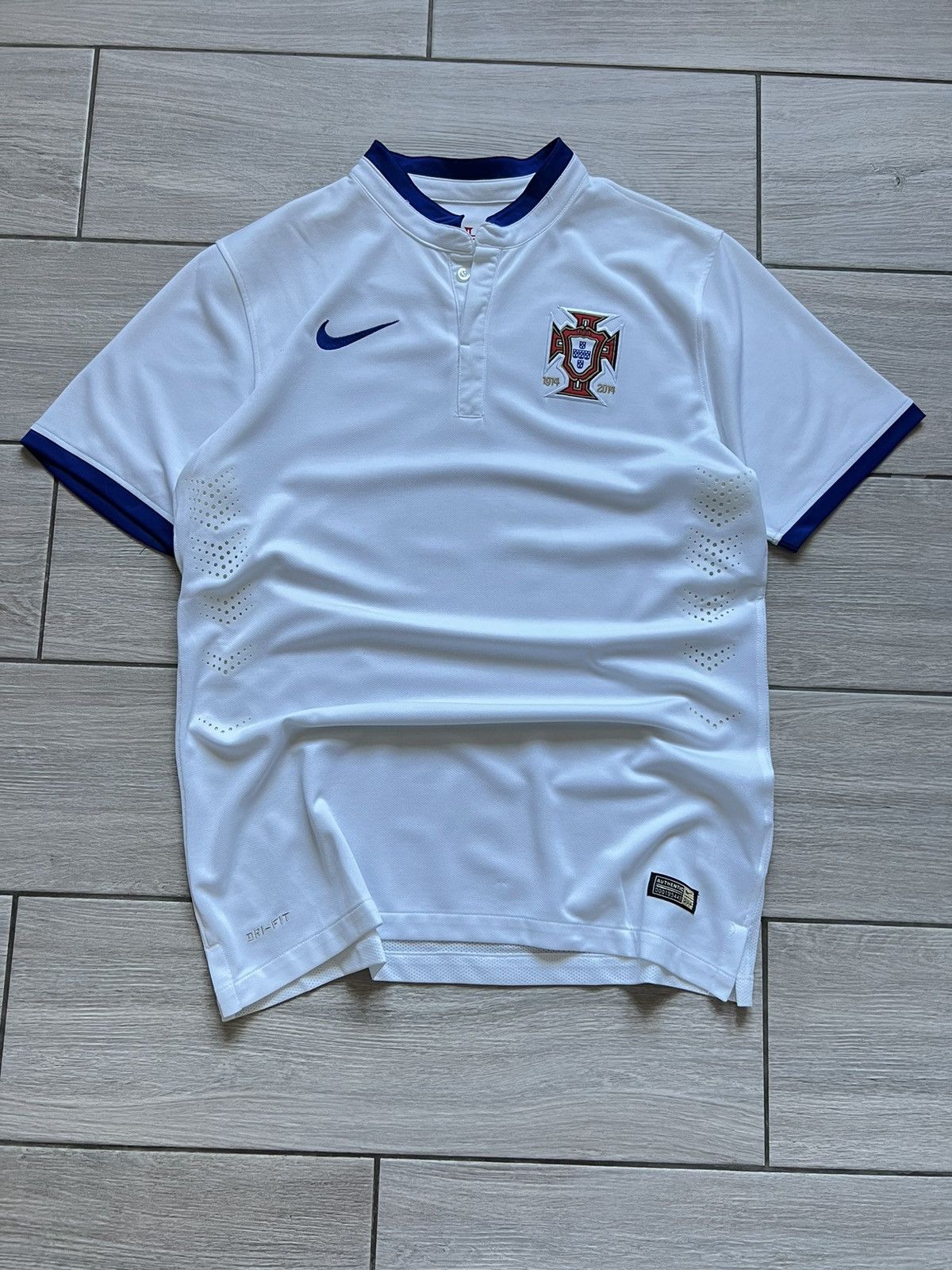 Nike Nike Portugal National Team Soccer Jersey White Size US L / EU 52-54 / 3 - 9 Thumbnail