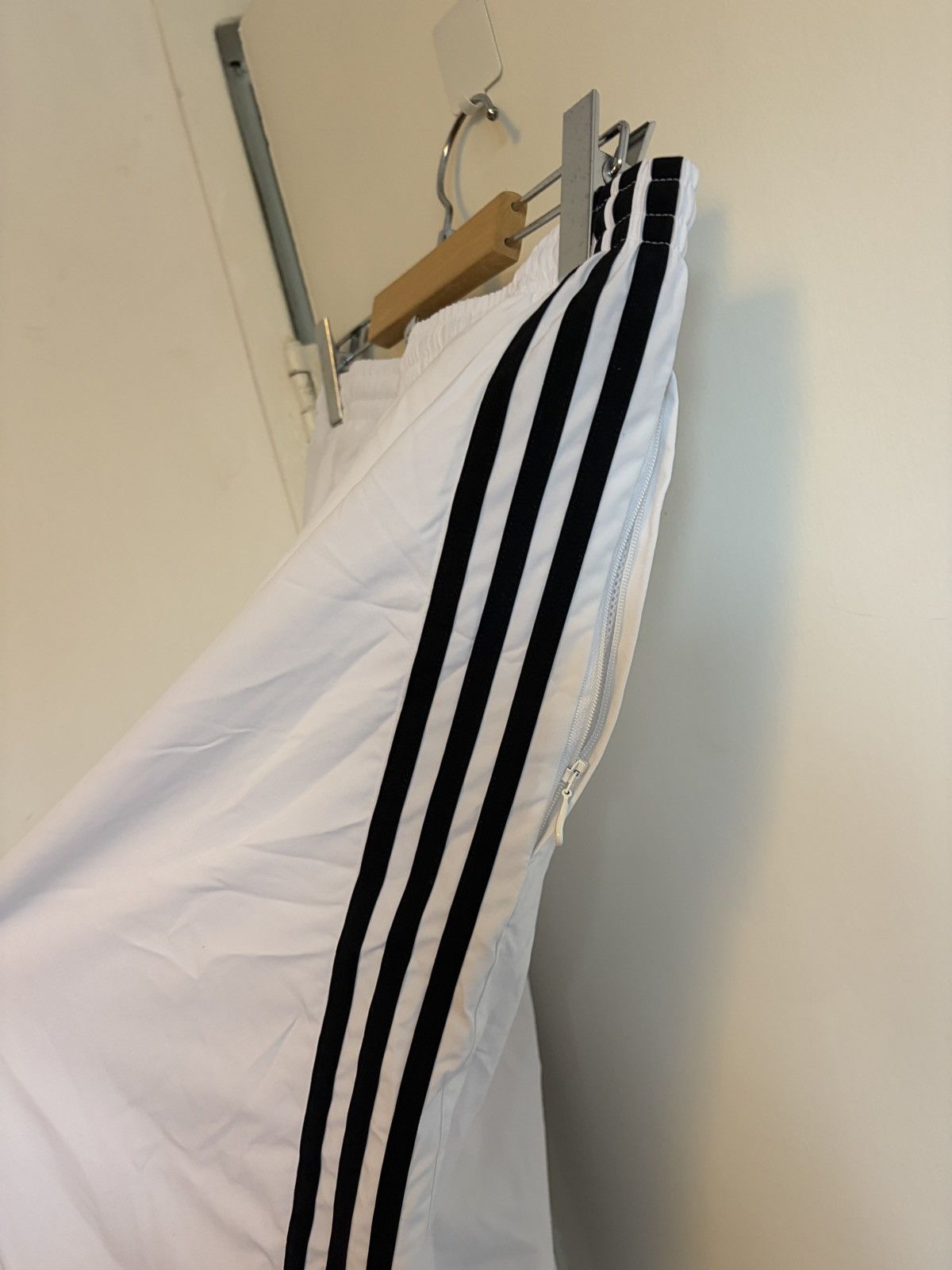 Adidas White tracksuit bottoms Size US 30 / EU 46 - 4 Thumbnail