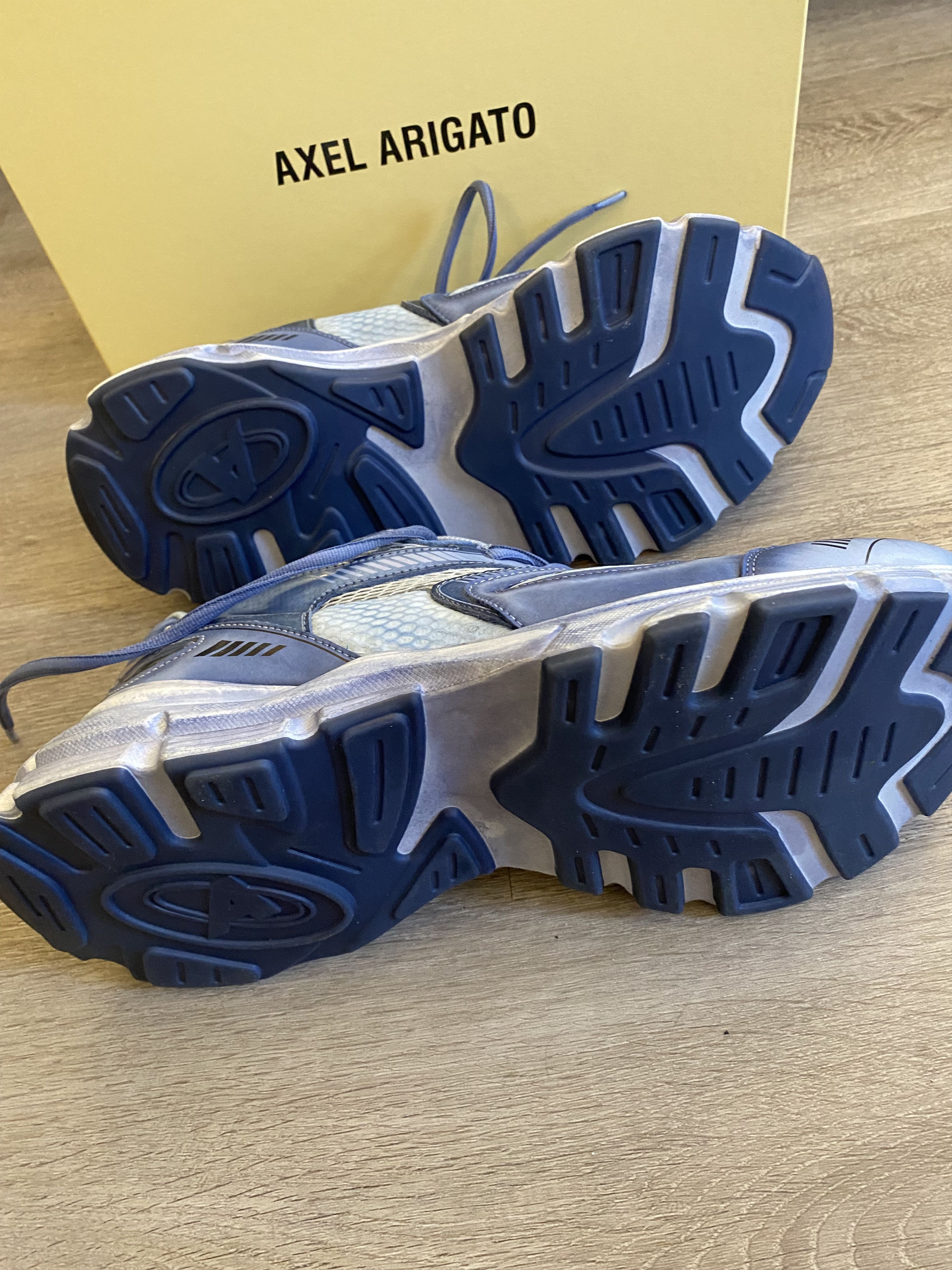 Axel Arigato SSENSE Exclusive Blue Marathon Dip-Dye Sneakers Size US 12 / EU 45 - 3 Thumbnail