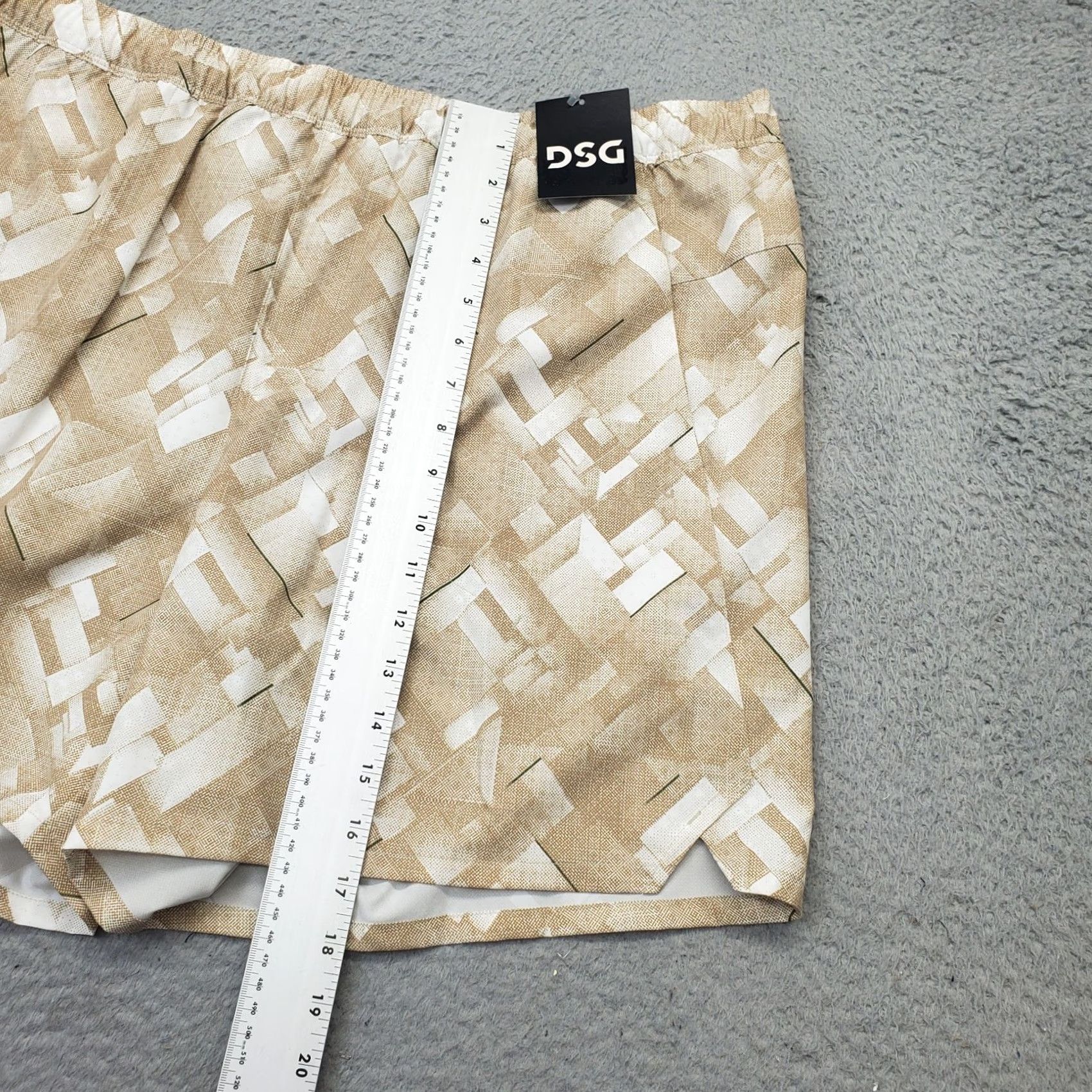 Vintage DSG 6" Agility Shorts Mens XL Multi Performance Athletic Fit Moisture Wicking Size US 36 / EU 52 - 4 Thumbnail
