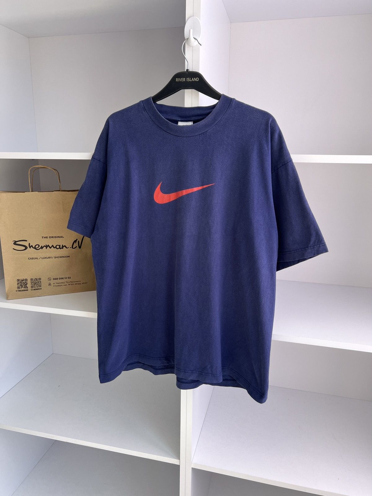 Nike × Vintage Vintage Nike Big Swoosh Logo T-Shirt Size US XL / EU 56 / 4 - 3 Thumbnail