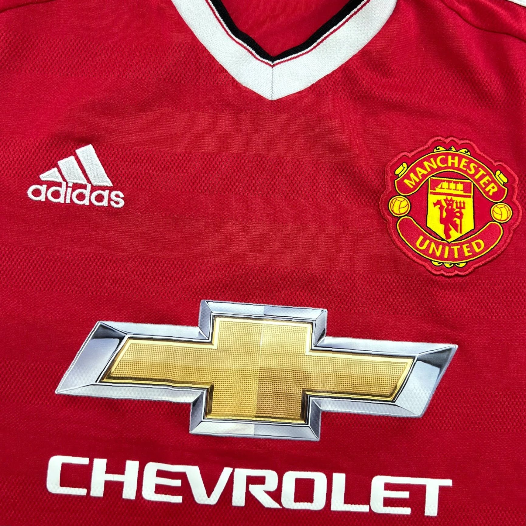 Adidas adidas Manchester United 2015-2016 Luke Shaw #23 Home Mens Football Jersey L Red Adidas Size US L / EU 52-54 / 3 - 5 Thumbnail