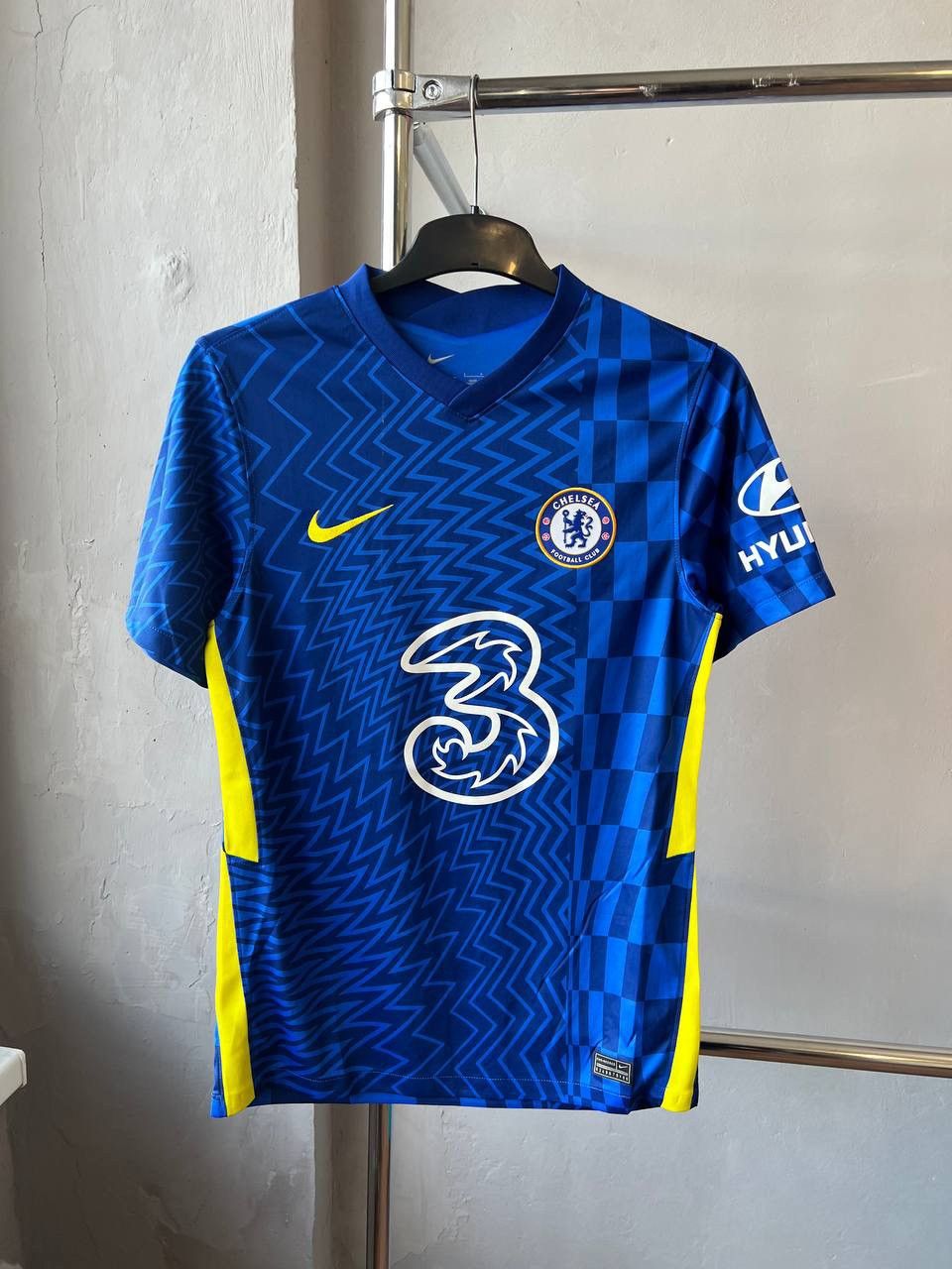 Nike 2021/22 CHELSEA FC HOME SOCCER JERSEY FOOTBALL SHIRT NIKE S Size US S / EU 44-46 / 1 - 3 Thumbnail