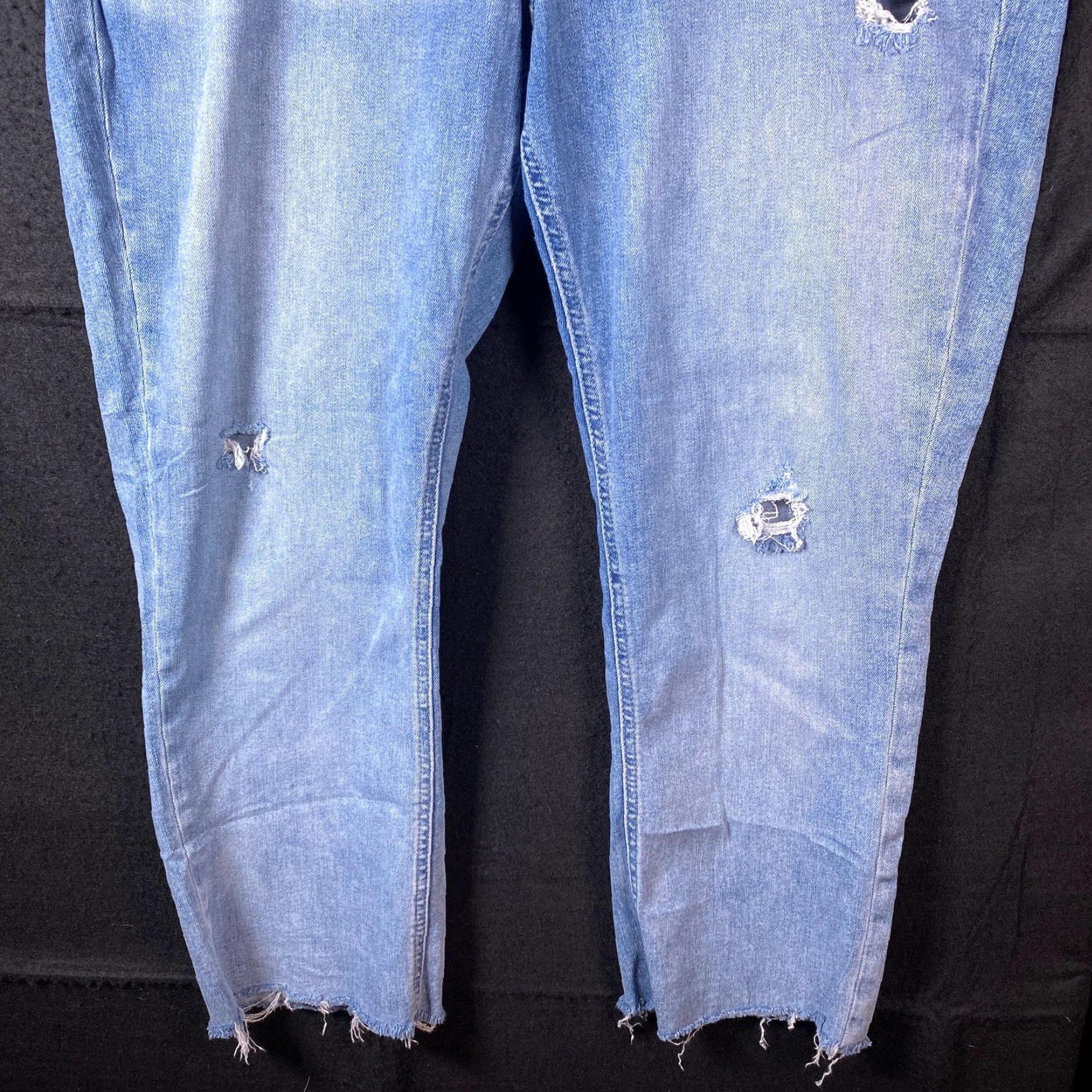 Silver Jeans Co. Silver Jeans Co. Elyse Straight Crop Distress Jeans Women's Blue Stretch 36x29 Regular Mid Rise 5-Pocket Denim Size 25" / US 0 / IT 36 - 3 Thumbnail