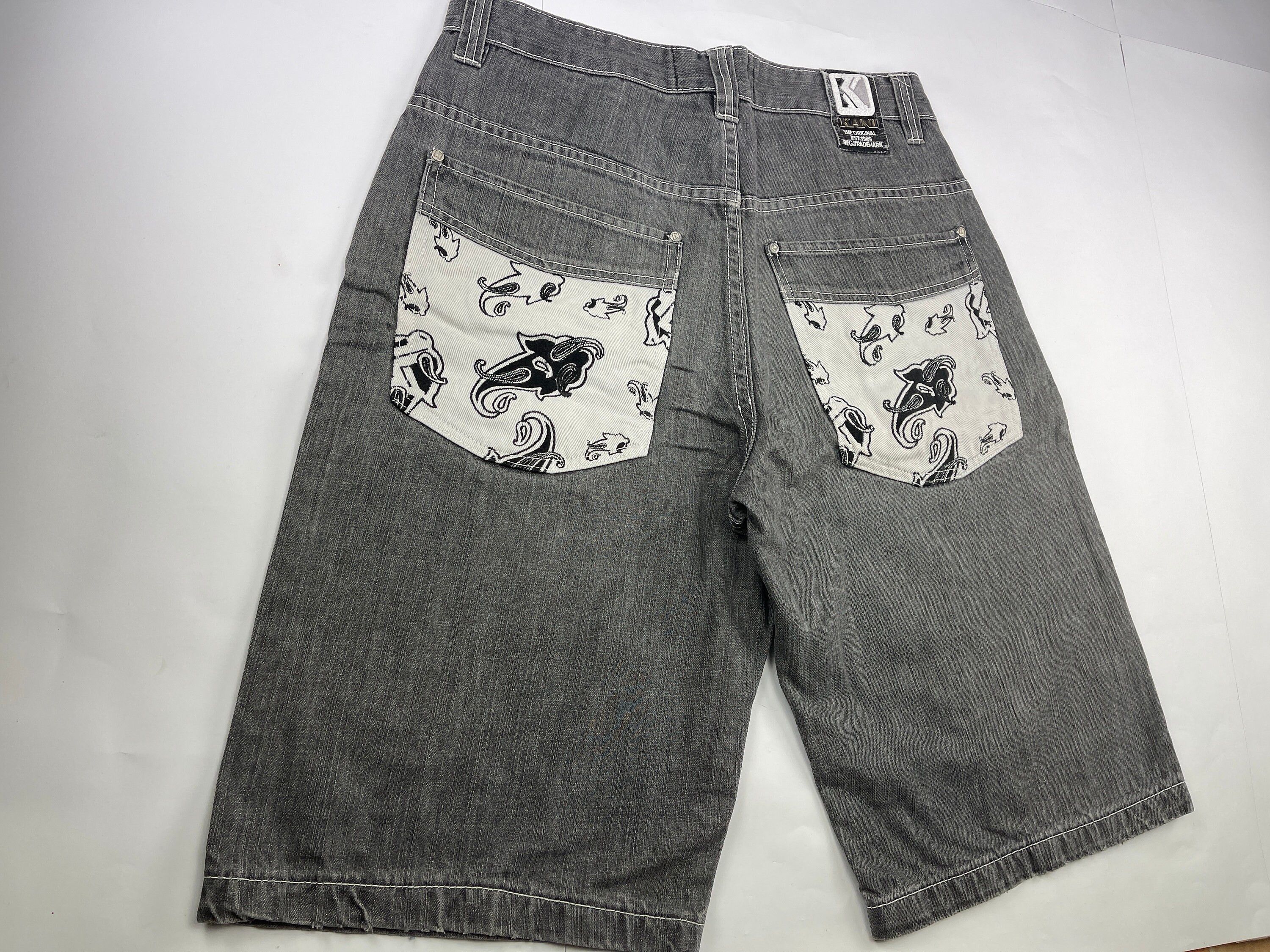 Karl Kani KARL KANI shorts, vintage hip hop baggy jeans, 90s size W 34 Size US 34 / EU 50 - 2 Thumbnail