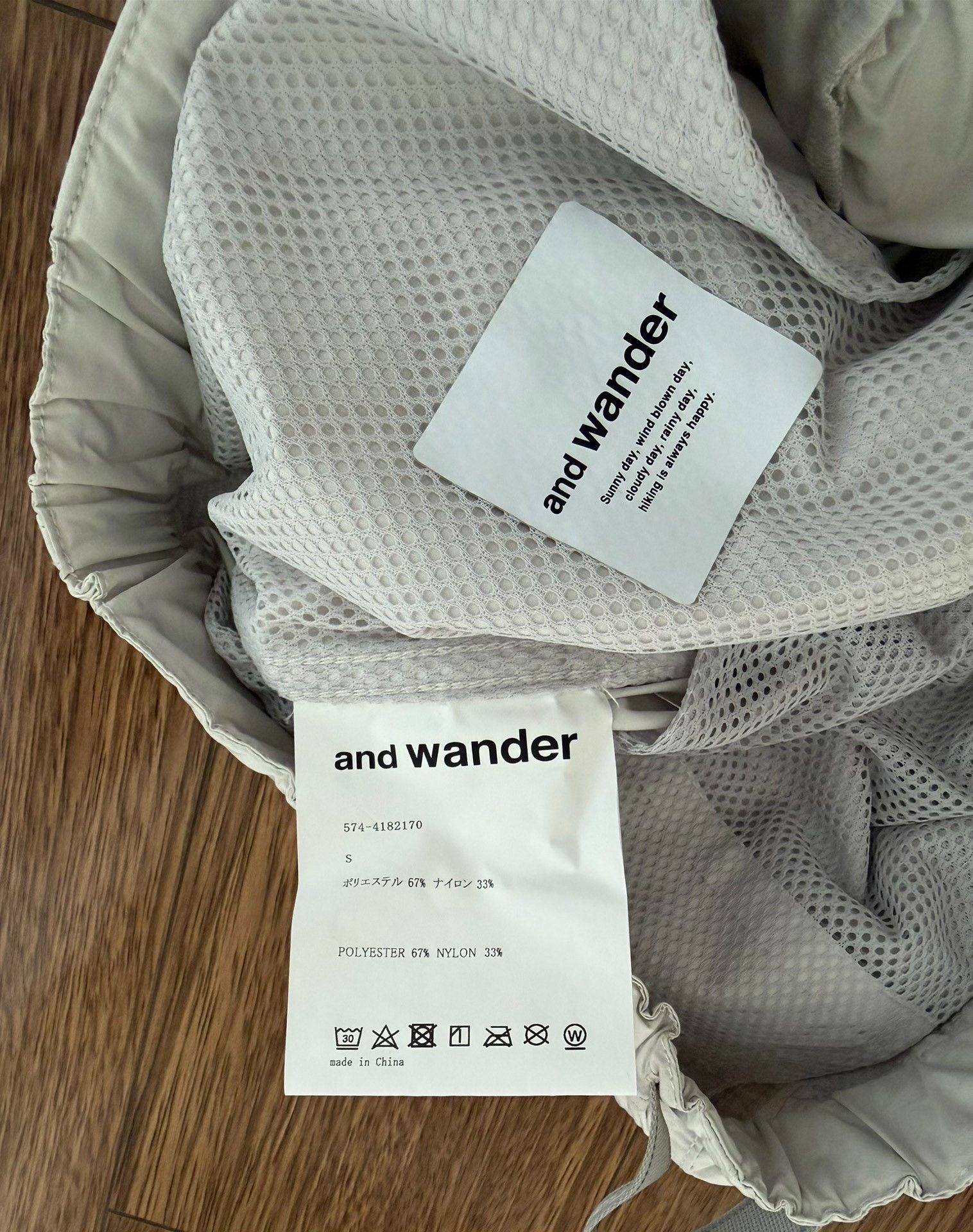 And Wander andwander Oversized Cargo Shorts Size US 26 / EU 42 - 5 Thumbnail