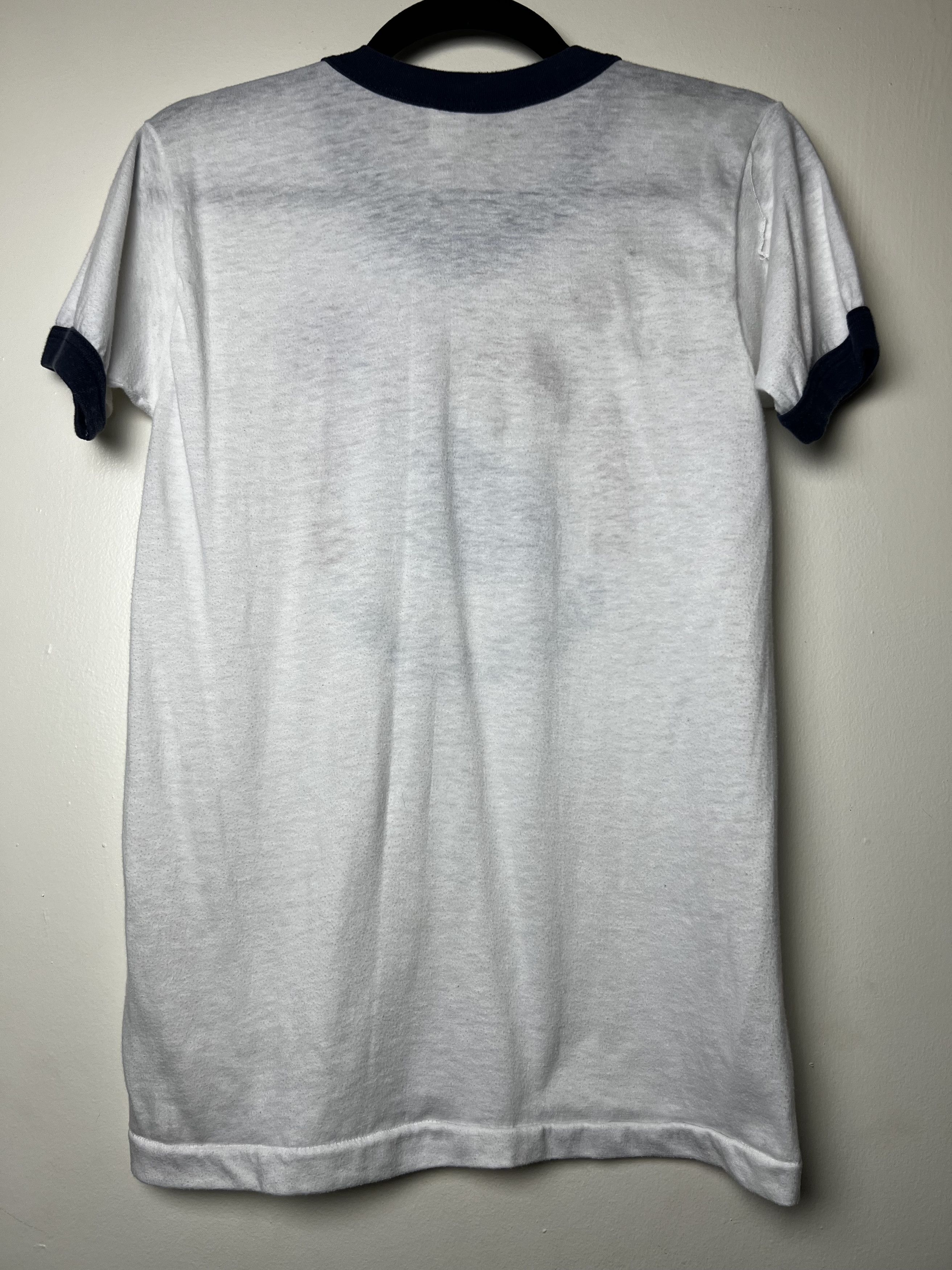 Vintage Vintage Super Shoot Out 3 - April 4, 1984 Basketball T-Shirt Size US M / EU 48-50 / 2 - 8 Thumbnail