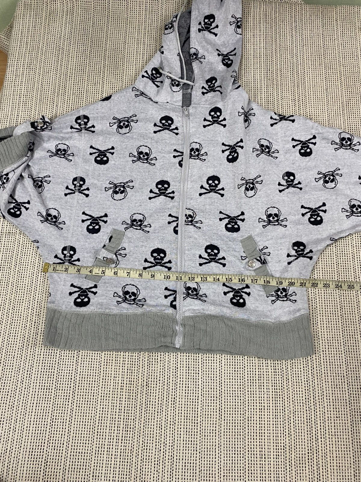 Japanese Brand Grey Skull Print Short Sleeve Hoodie very rare Size US M / EU 48-50 / 2 - 8 Thumbnail