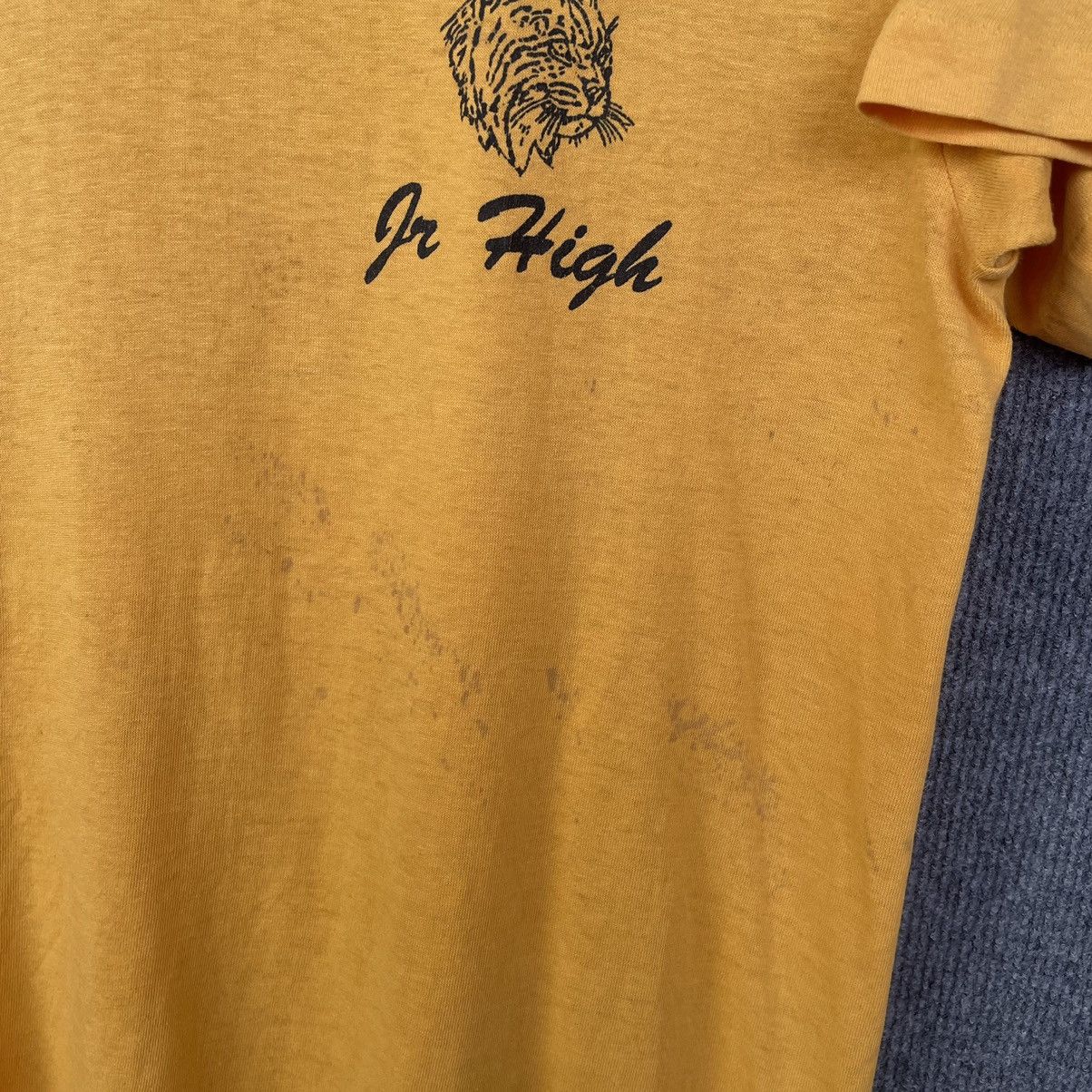 Vintage Vintage 1980s Bonnette Junior High School T Shirt Size US M / EU 48-50 / 2 - 2 Thumbnail
