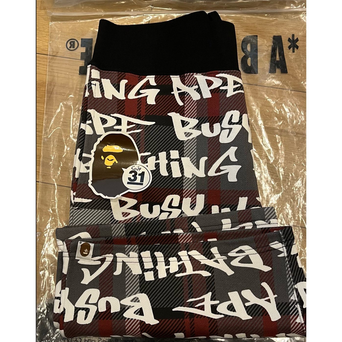 Bape BAPE GRAFFITI CHECK SWEAT SHORTS Size US 36 / EU 52 - 3 Thumbnail