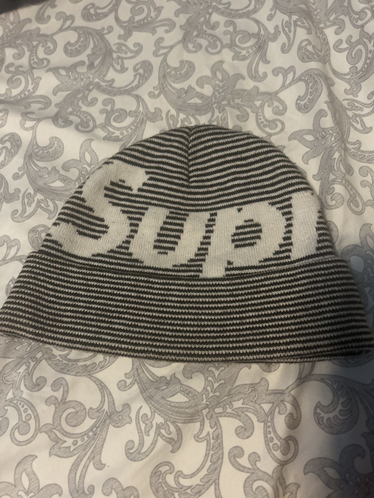 Supreme Supreme All Around Logo Beanie SS:2022 Size ONE SIZE - 1 Thumbnail