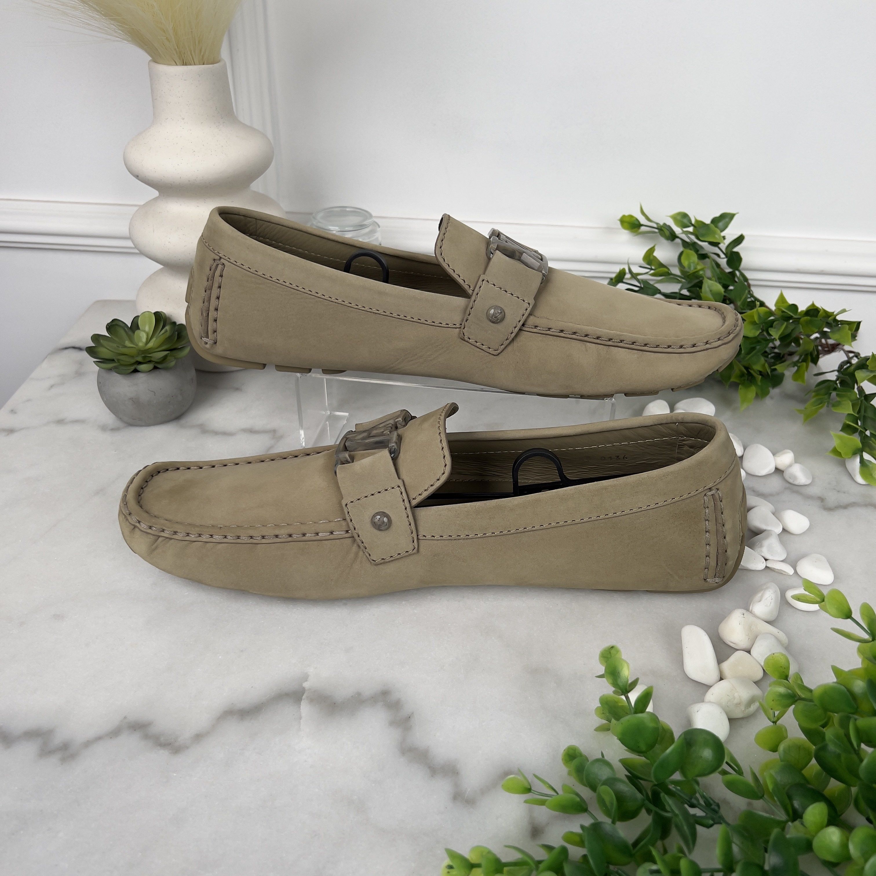 Louis Vuitton Monte Carlo Driving Moccasin Beige Nubuck Size US 13 / EU 46 - 6 Thumbnail