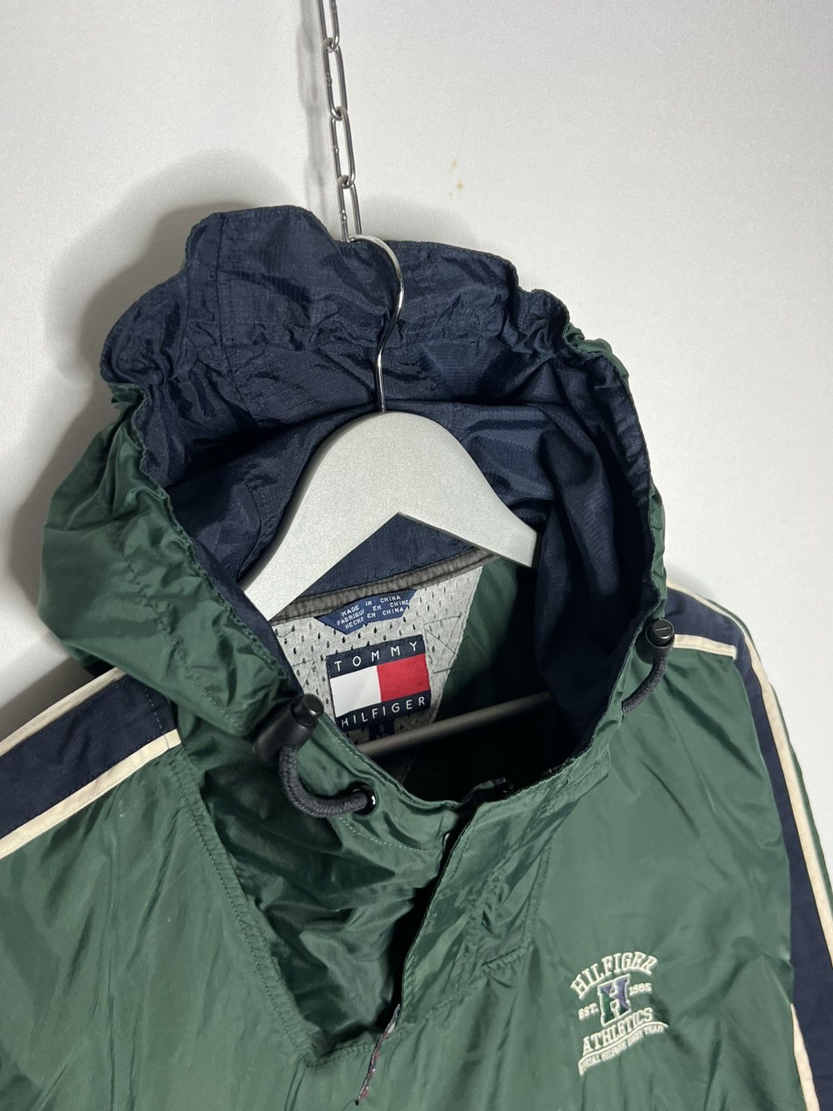 Tommy Hilfiger Vintage Tommy Hilfiger Anorak 100% Nylon Jacket Big Logo Size US S / EU 44-46 / 1 - 4 Thumbnail