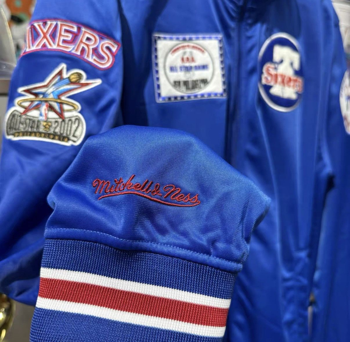 Mitchell & Ness MN Mitchell & Ness NBA Zip-Up Jacket J32 Size US L / EU 52-54 / 3 - 3 Thumbnail