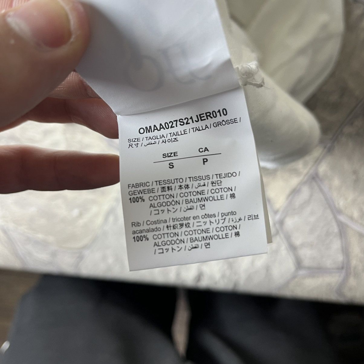 Off White T-shirt Big Logo