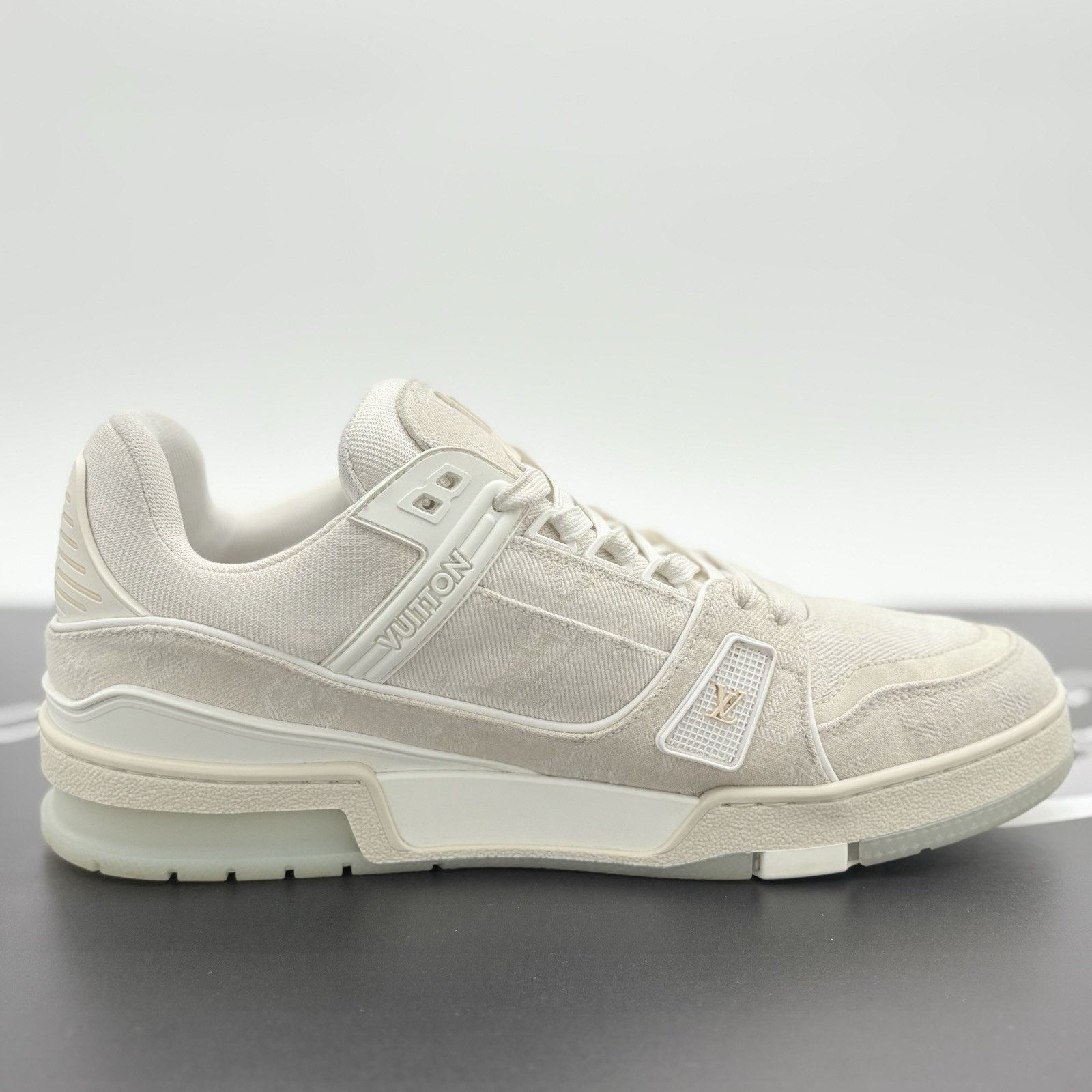 Louis Vuitton Louis Vuitton Trainer Denim ' Beige ' | GREAT CONDITION Size US 10 / EU 43 - 10 Thumbnail