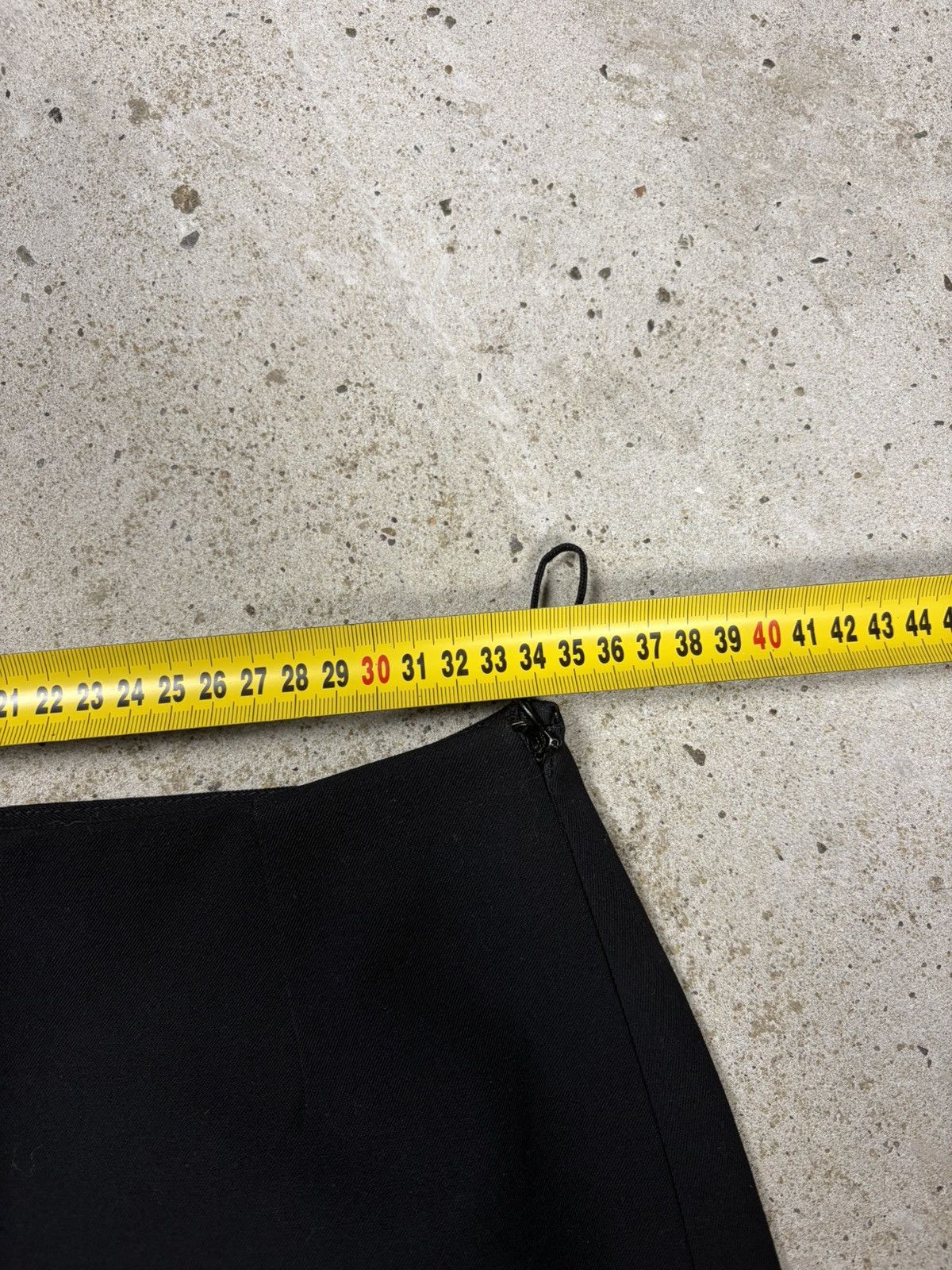 Versace Vintage 1990s Gianni Versace Wool Studs Medusa Logo Skirt Size 27" / US 4 / IT 40 - 16 Thumbnail