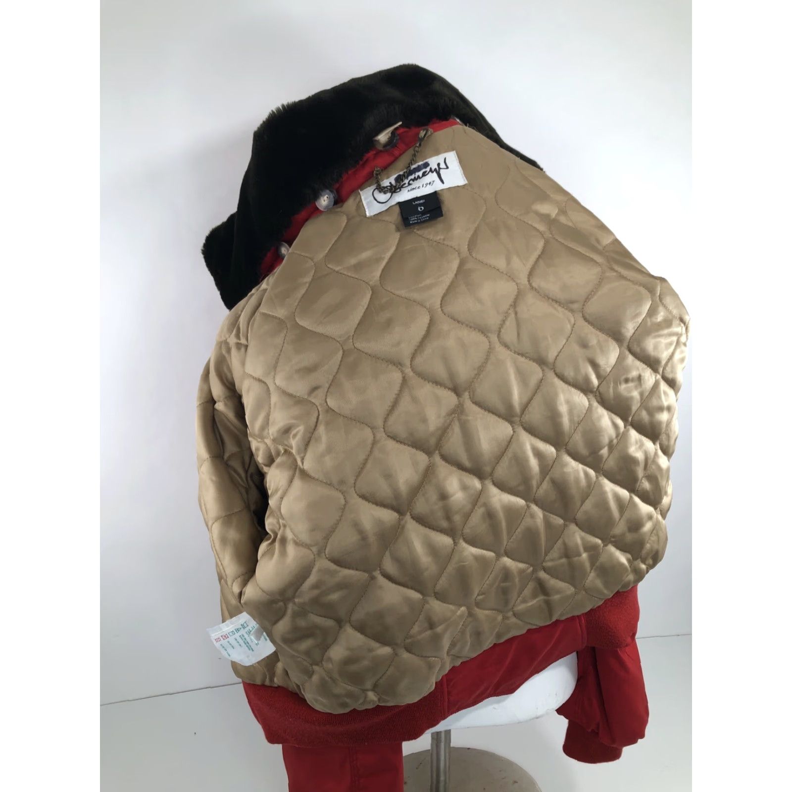 Obermeyer OBERMEYER DAVOS Hooded Jacket - Embroidered Ski Patch FAUX FUR COLLAR Womens Size 6 Red Ski / Snowboard, Collared, zip not shown, JL Size M / US 6-8 / IT 42-44 - 6 Thumbnail