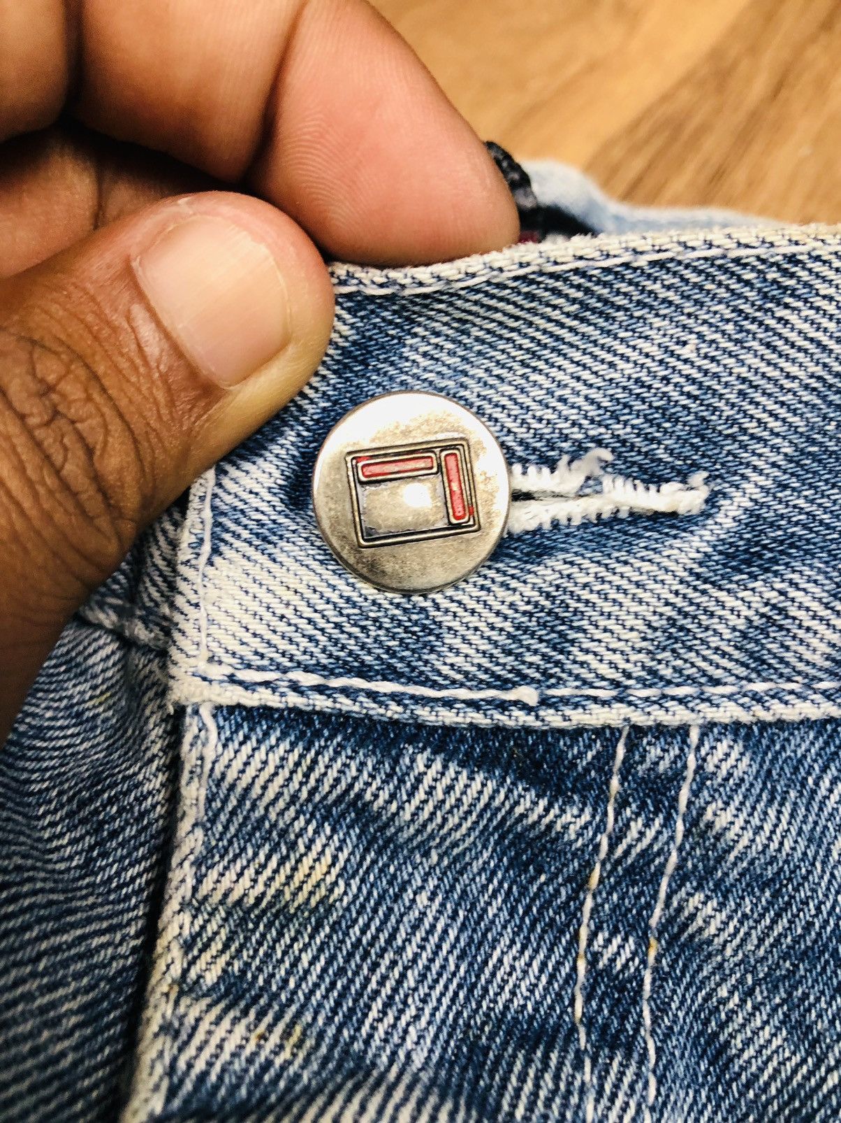 Fubu Fubu Denim Distresses Jeans (21) Size US 35 - 7 Thumbnail