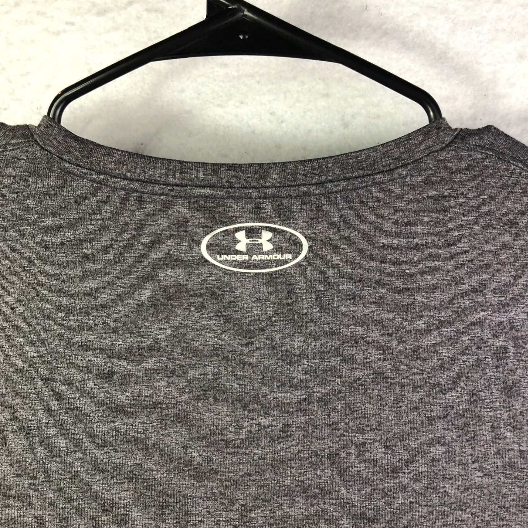 Under Armour Under Armour Men Gray Long Sleeve Crew Neck T Shirt Size L Remodeling Regular Logo Batman - Vintage No Size US L / EU 52-54 / 3 - 8 Thumbnail
