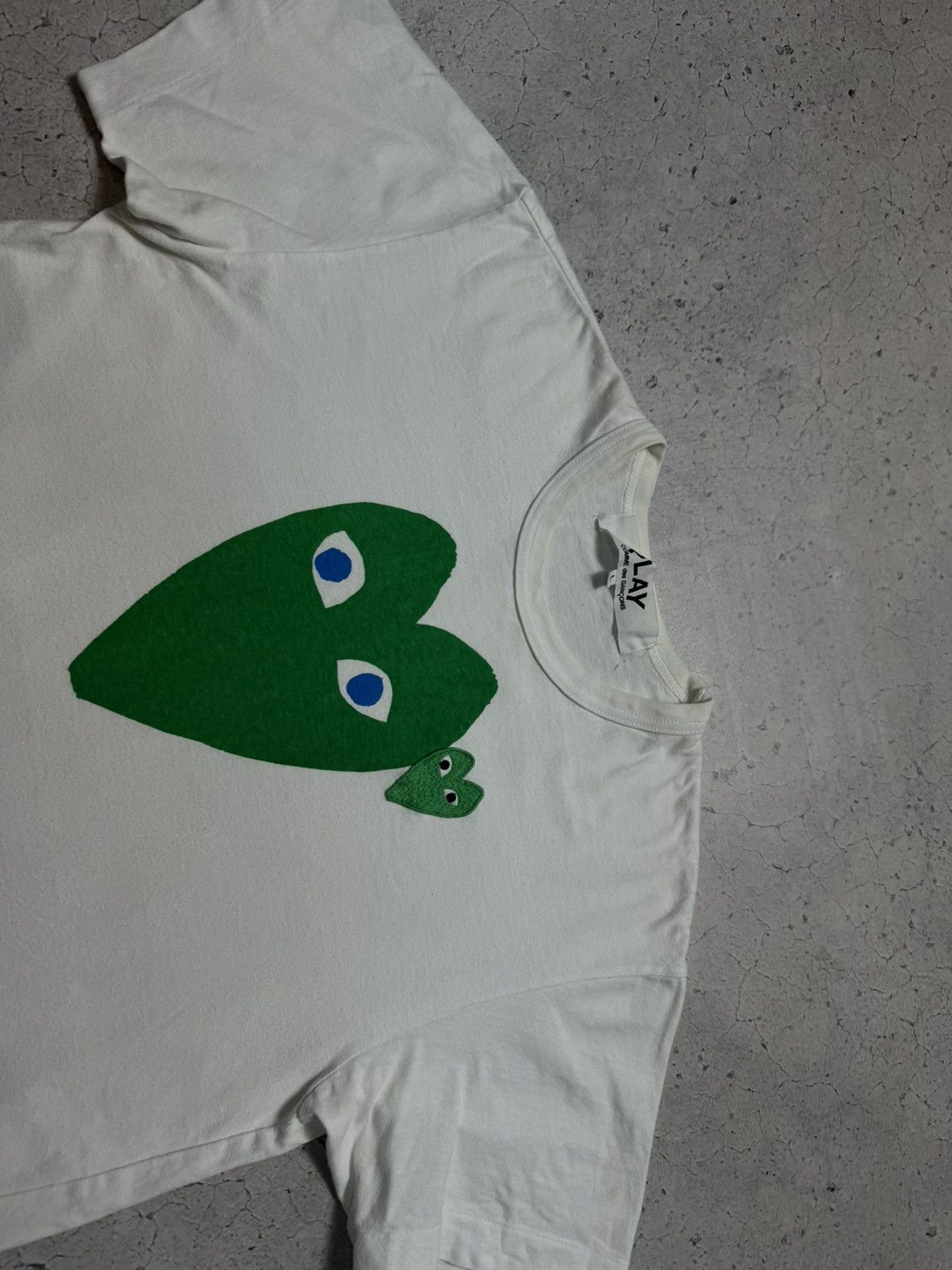Comme des Garcons PLAY Play Comme Des Garcons Luxury Big Logo T-Shirt White Size US L / EU 52-54 / 3 - 5 Thumbnail