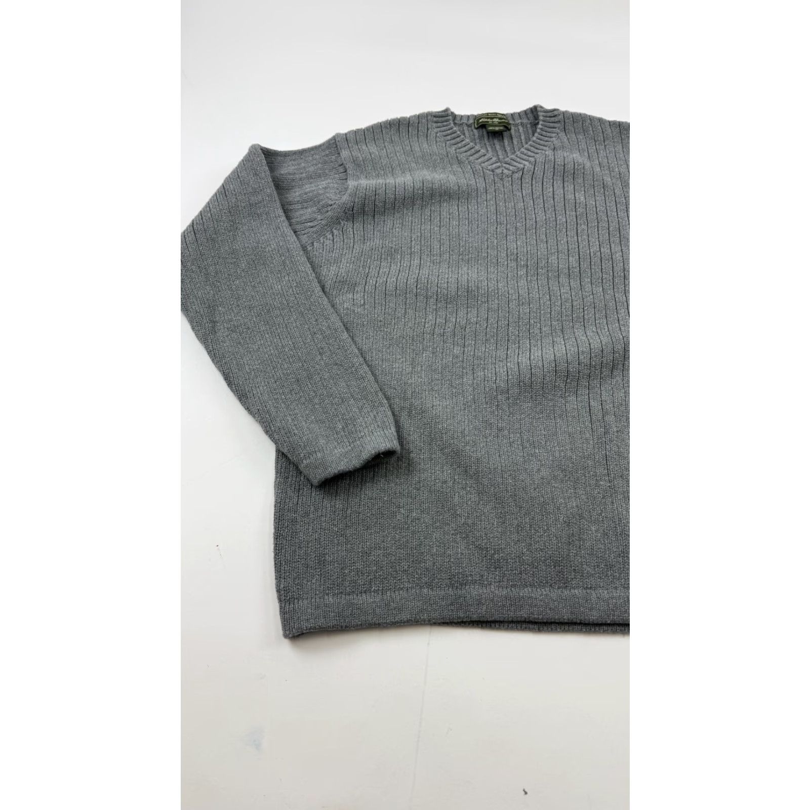 Eddie Bauer Eddie Bauer Sweater Mens Medium Gray V Neck Cotton Pullover Water Resistant Size US M / EU 48-50 / 2 - 2 Thumbnail