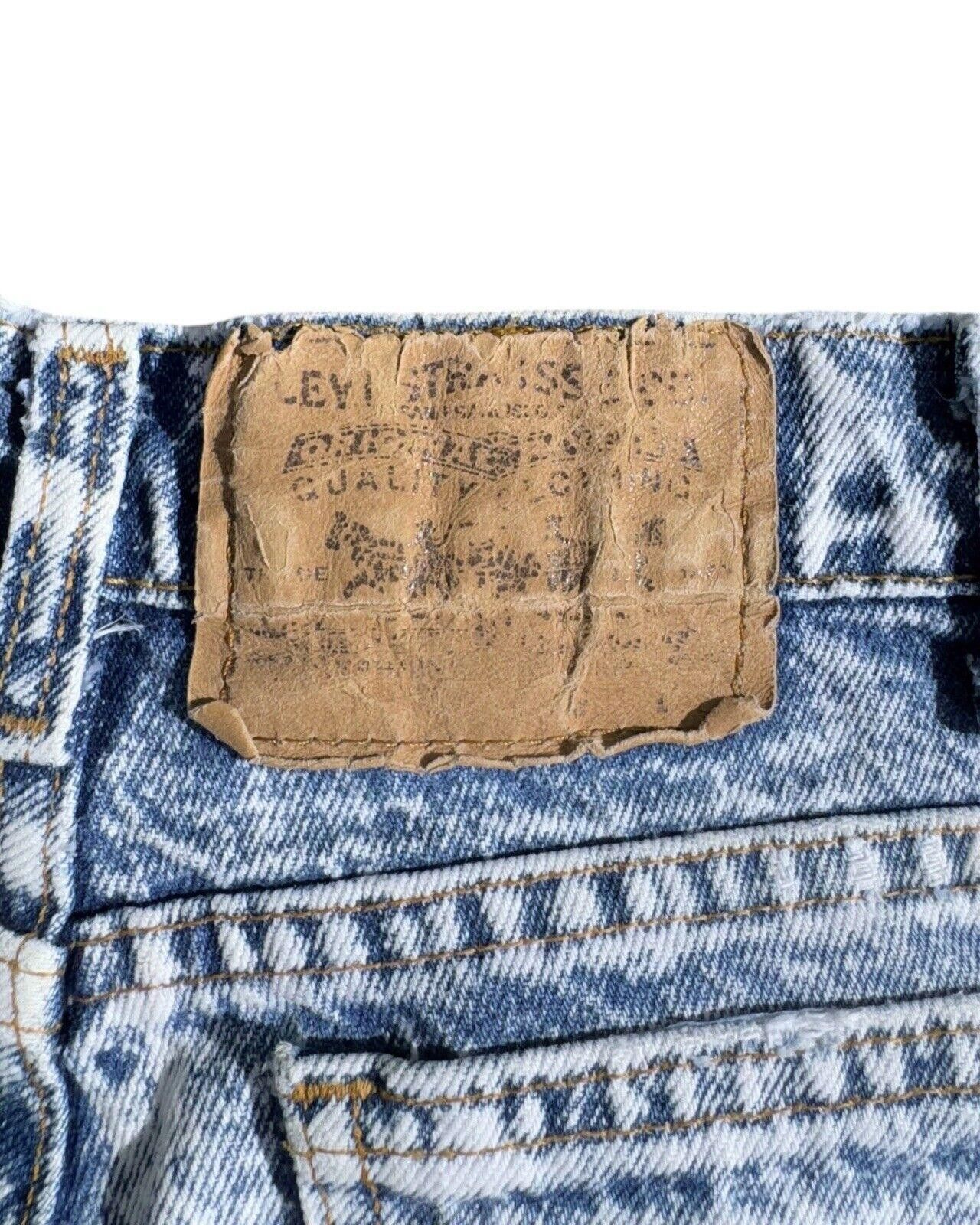 Levi's Vintage Levis 550 Acid Wash Jeans Sz 31x32 RARE Size US 31 - 5 Thumbnail