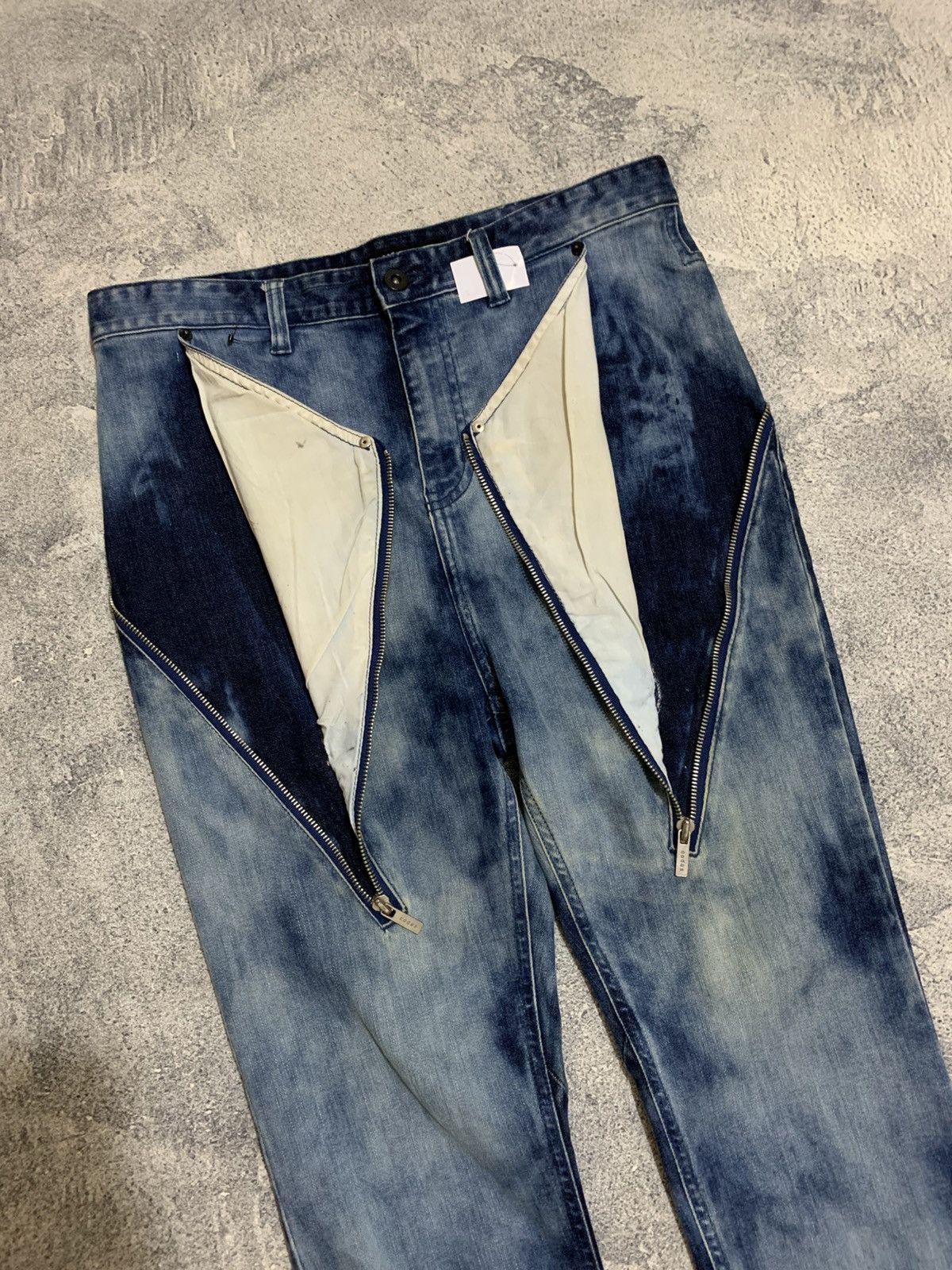Japanese Brand ❤️‍🔥ACCEPTOFFERS❤️‍🔥 Codes Combine Faded Jeans Size US 32 / EU 48 - 4 Thumbnail