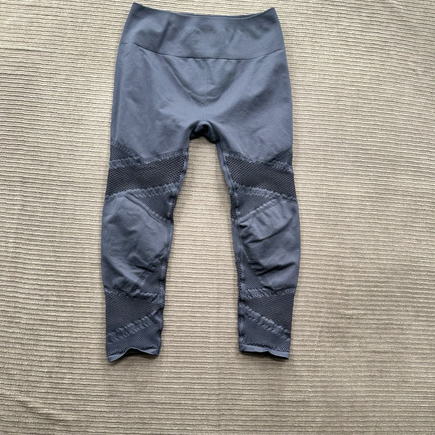Fabletics Fabletics Leggings Women L Blue Nylon Spandex Athletic Activewear Pockets 20in Inseam Tapered Compression Gym Yoga Size 36" / US 14 / IT 50 - 2 Thumbnail