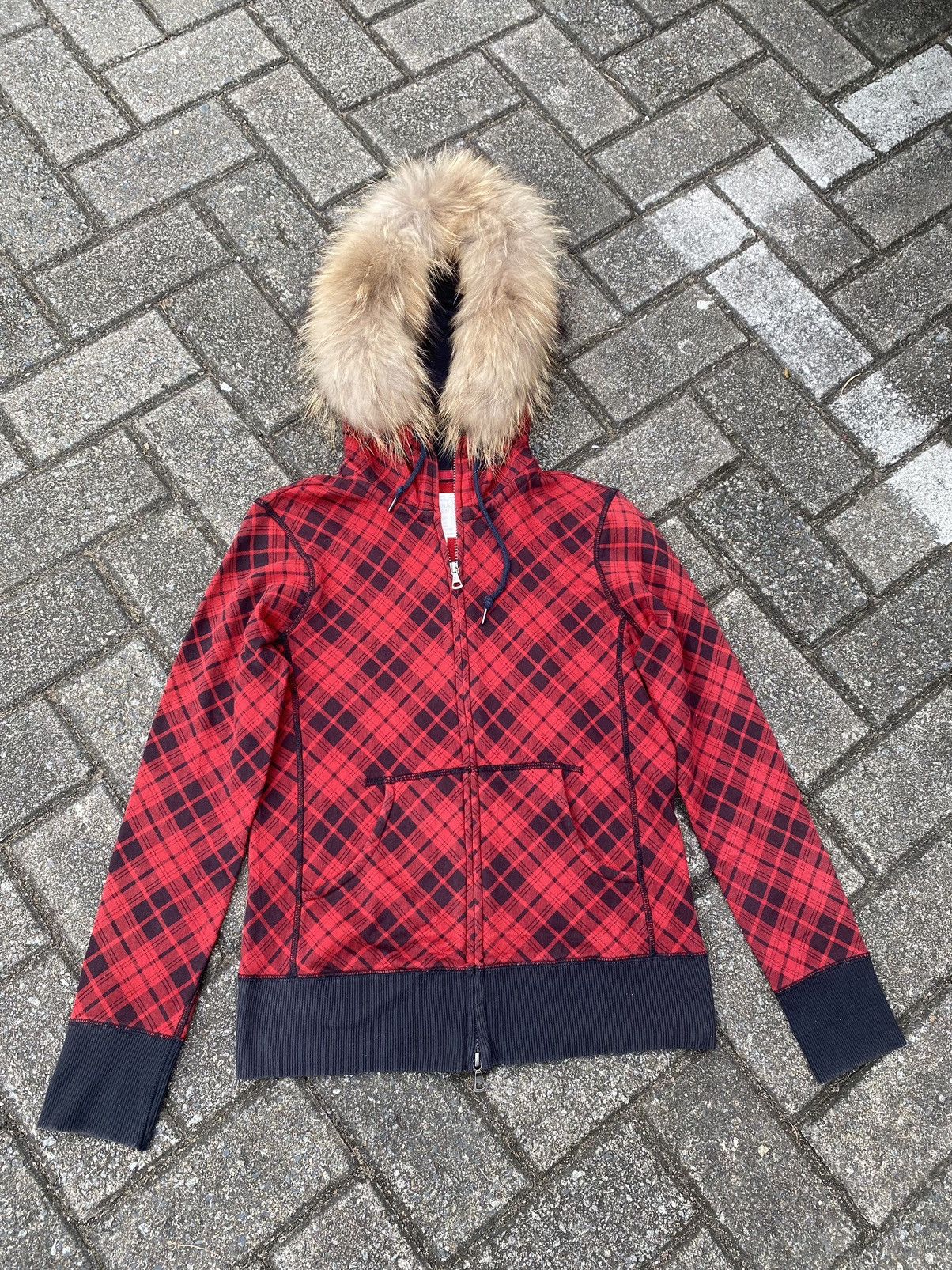 Japanese Brand Japanese Red Tartan Furr Hoodie Punk Emo Gothic Grunge Style Size M / US 6-8 / IT 42-44 - 1 Thumbnail