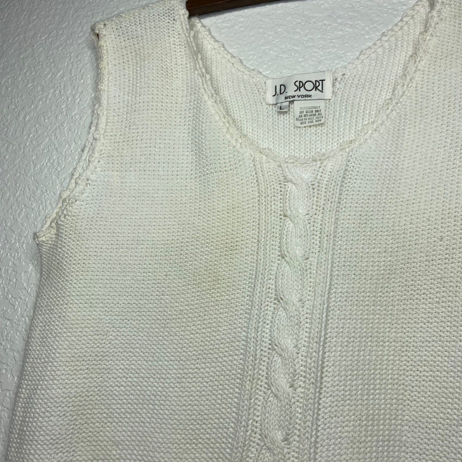 Vintage Vintage J.D. Sport New York Cream Knit Sweater Tank Top Size L / US 10 / IT 46 - 5 Thumbnail