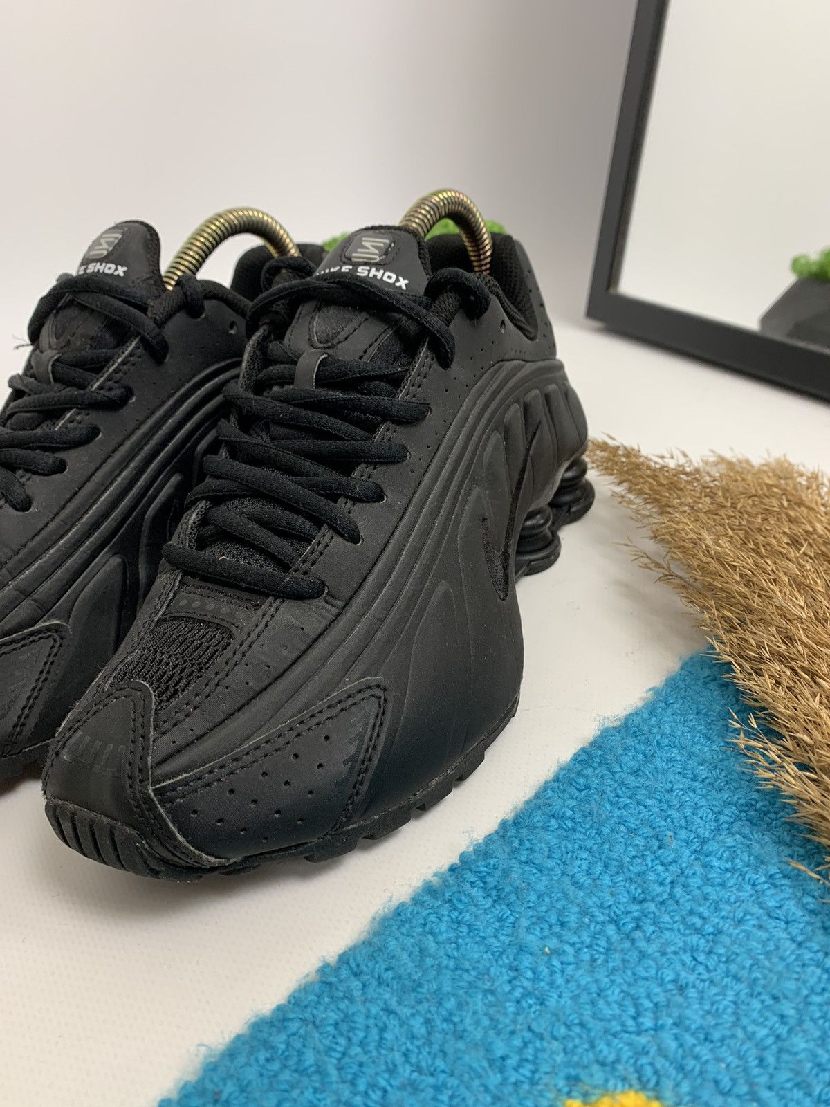 Nike × Vintage Nike Shox R4 GS Triple Black Y2K Sneakers Size US 6.5 / IT 36.5 - 2 Thumbnail