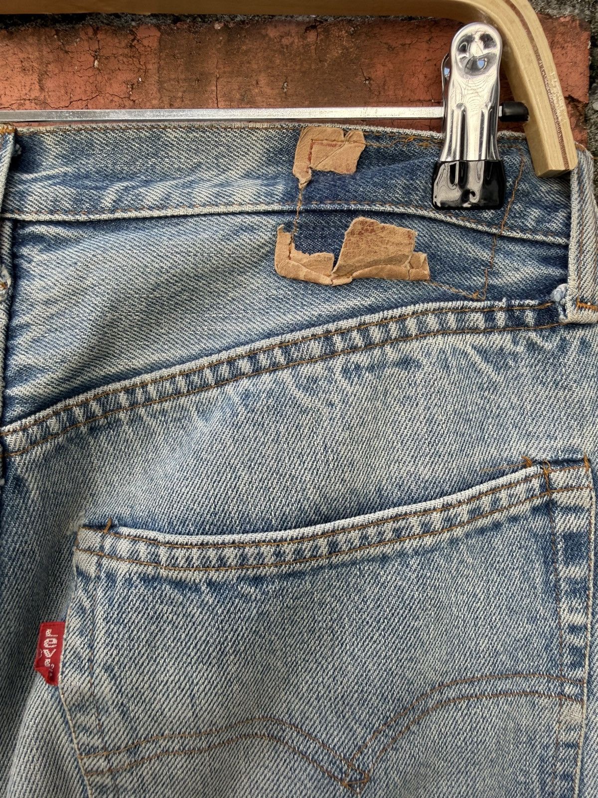 Levi's Vintage Clothing W31x32 Vintage levi’s 501 redline 80s distressed selvedge Size US 31 - 8 Thumbnail