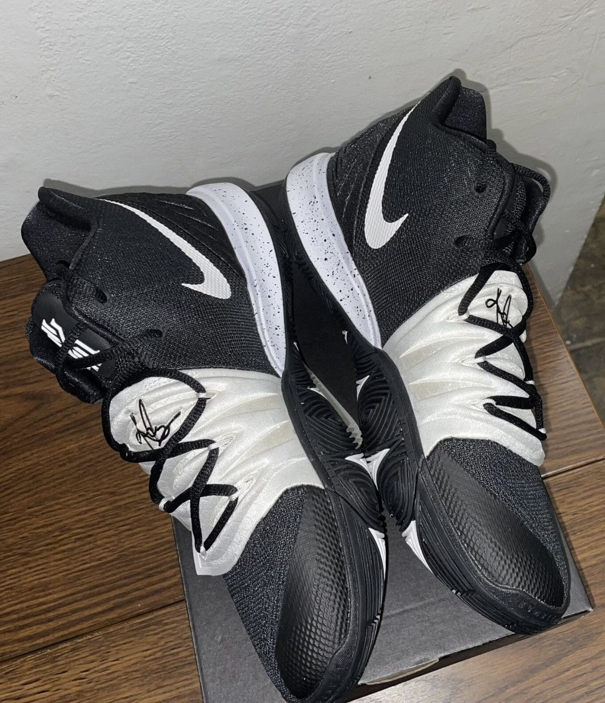 Nike Nike Kyrie 5 TB Black White Size US 10.5 / EU 43-44 - 7 Thumbnail