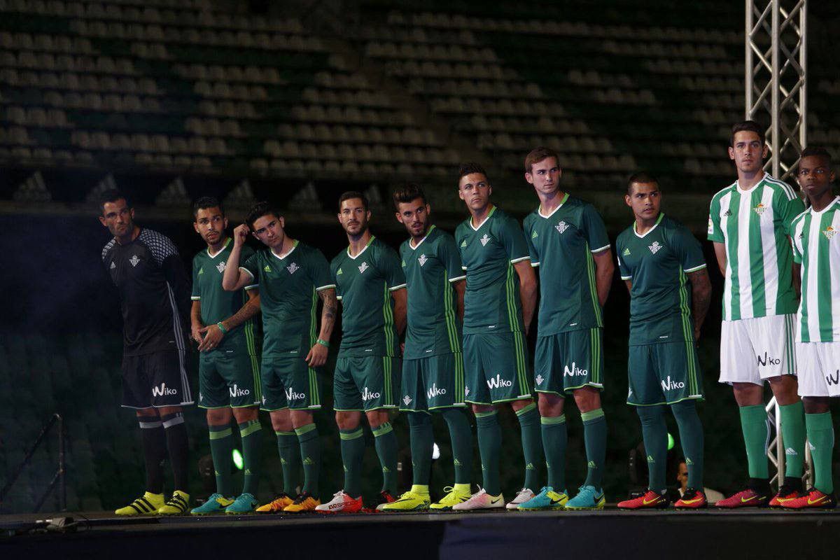 Adidas 2016/17 REAL BETIS AWAY SOCCER JERSEY FOOTBALL SHIRT SIZE L Size US L / EU 52-54 / 3 - 2 Thumbnail
