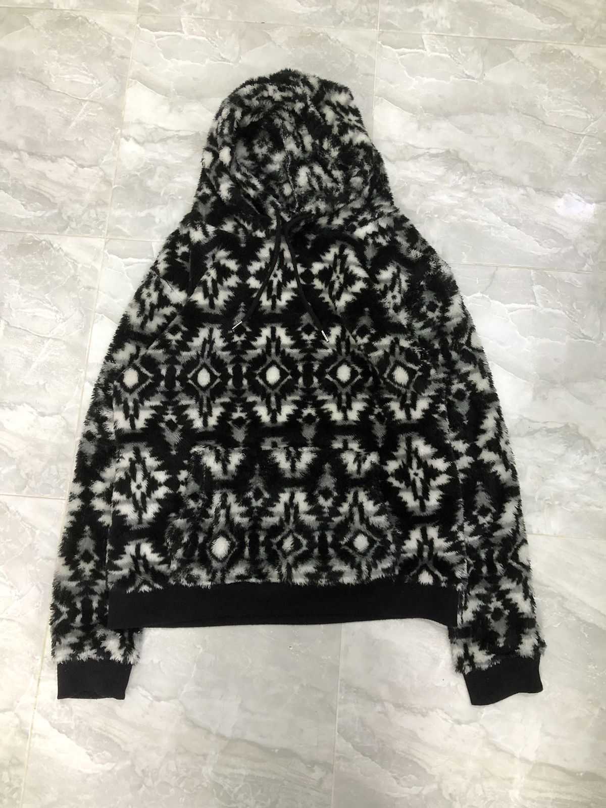 Japanese Brand Rill Fox Japan Fuzzy Tribal Fleece Hoodie Size US M / EU 48-50 / 2 - 13 Thumbnail