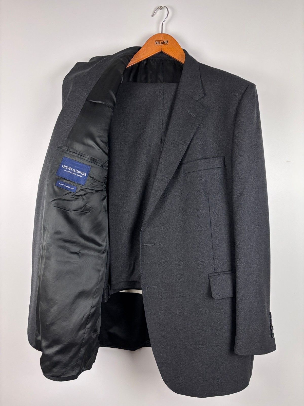 Gieves & Hawkes Gieves & Hawkes Savile Row 2 Piece Wool Suit 48R / 42" Size 48R - 1 Thumbnail