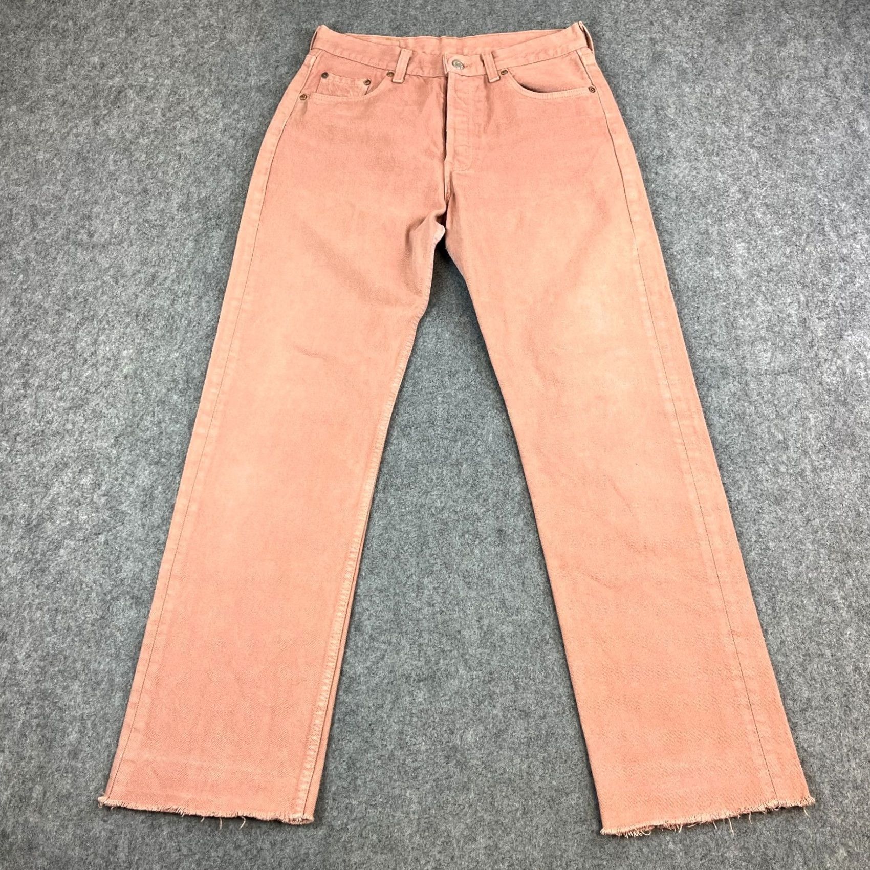 Levi's VINTAGE Levi's 501 Jeans Straight 30 30 UK 10 Salmon Pink 90s UK Made Men's Jeans 30 in Denim 5-Pocket Design Slimming Regular Fit Womens? Size US 30 / EU 46 - 2 Thumbnail