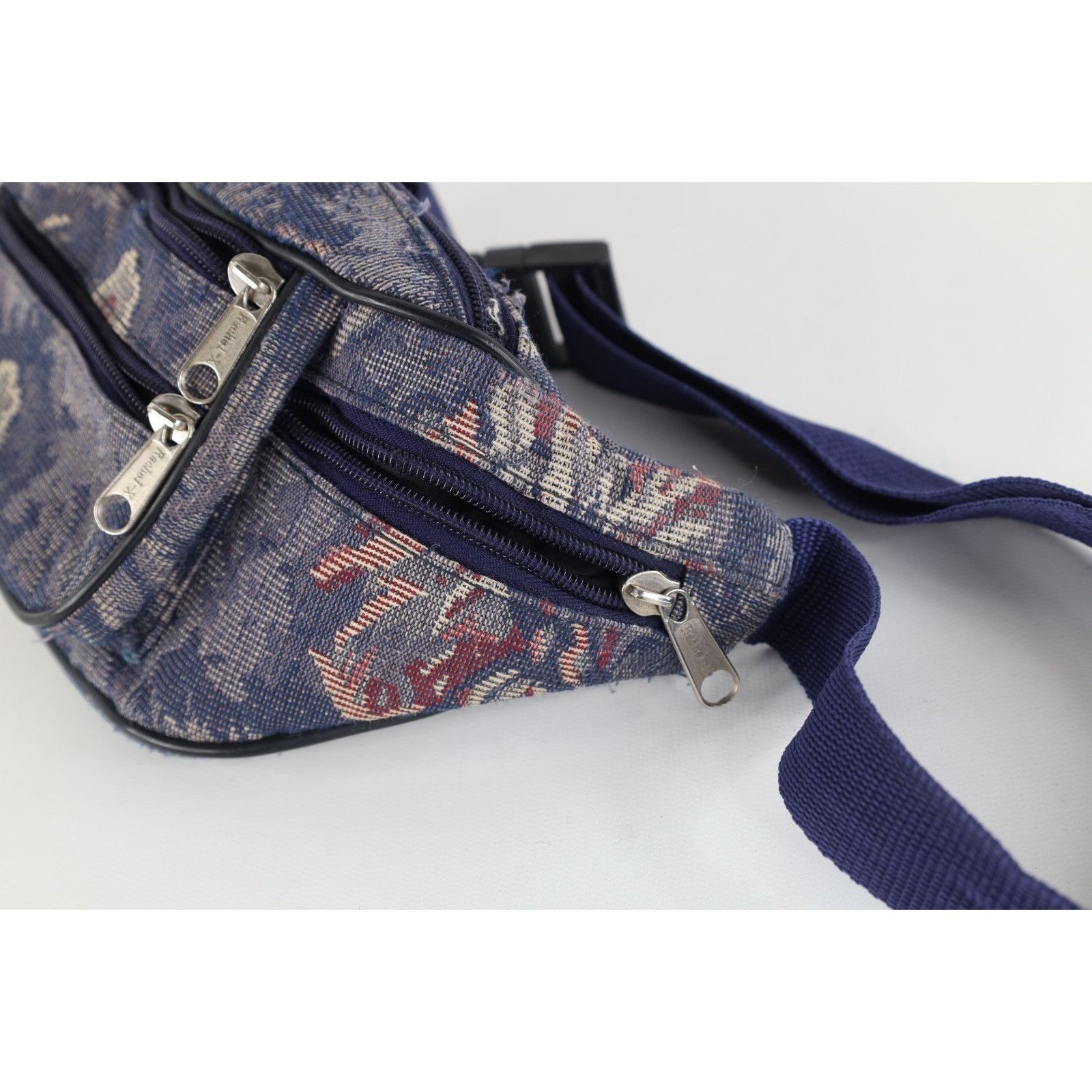 Vintage Vintage 90s Babydoll Tapestry Needlepoint Flower Fanny Pack Size ONE SIZE - 4 Thumbnail
