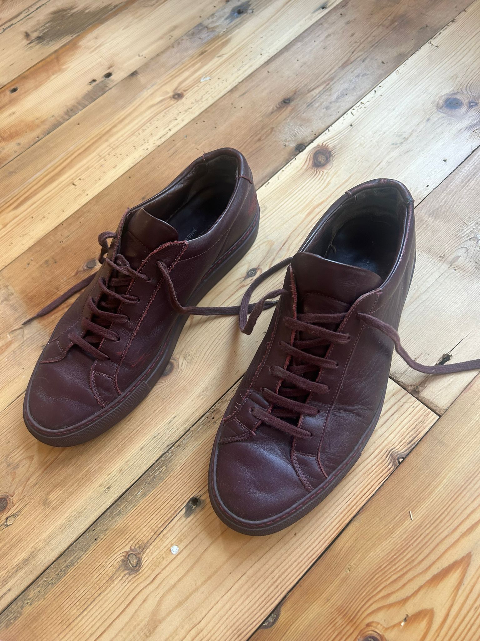 Common Projects Common Projects achilles low Oxblood Size US 7 / EU 40 - 2 Thumbnail