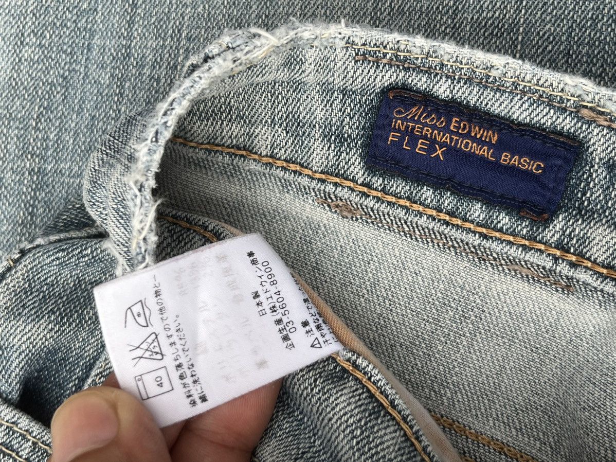 Edwin × Japanese Brand × KMRii Vintage Japanese Brand Blue Washed Straight Frayed Leg Jeans Size US 29 - 9 Thumbnail