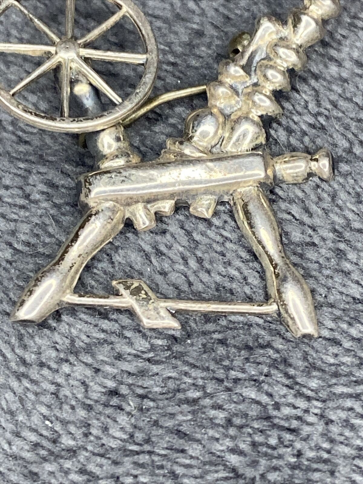 Other Vintage Sterling Silver Traditional Fiber Spinning Wheel Pin Size ONE SIZE - 4 Thumbnail